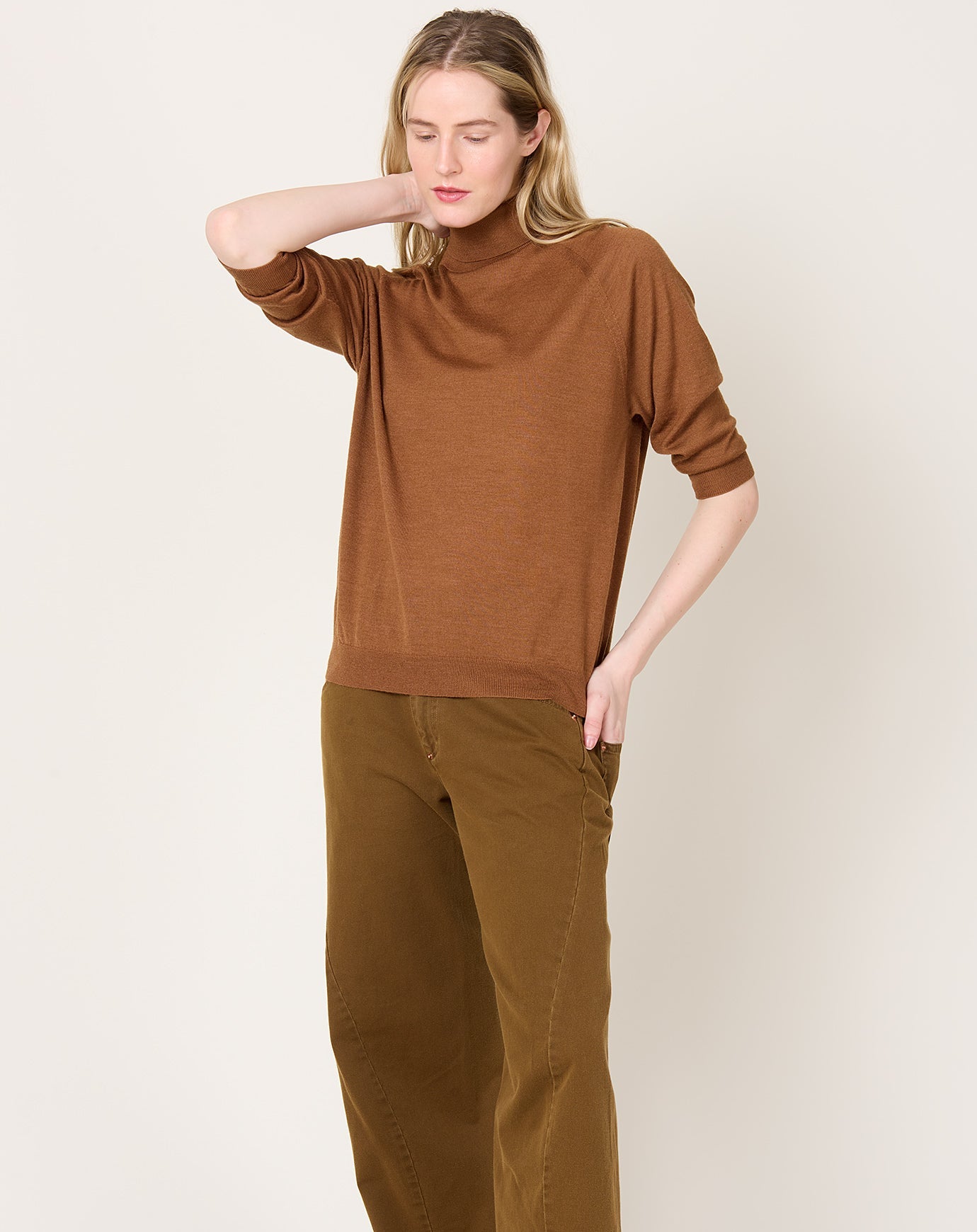 6397 Elbow Sleeve Turtle in Caramel