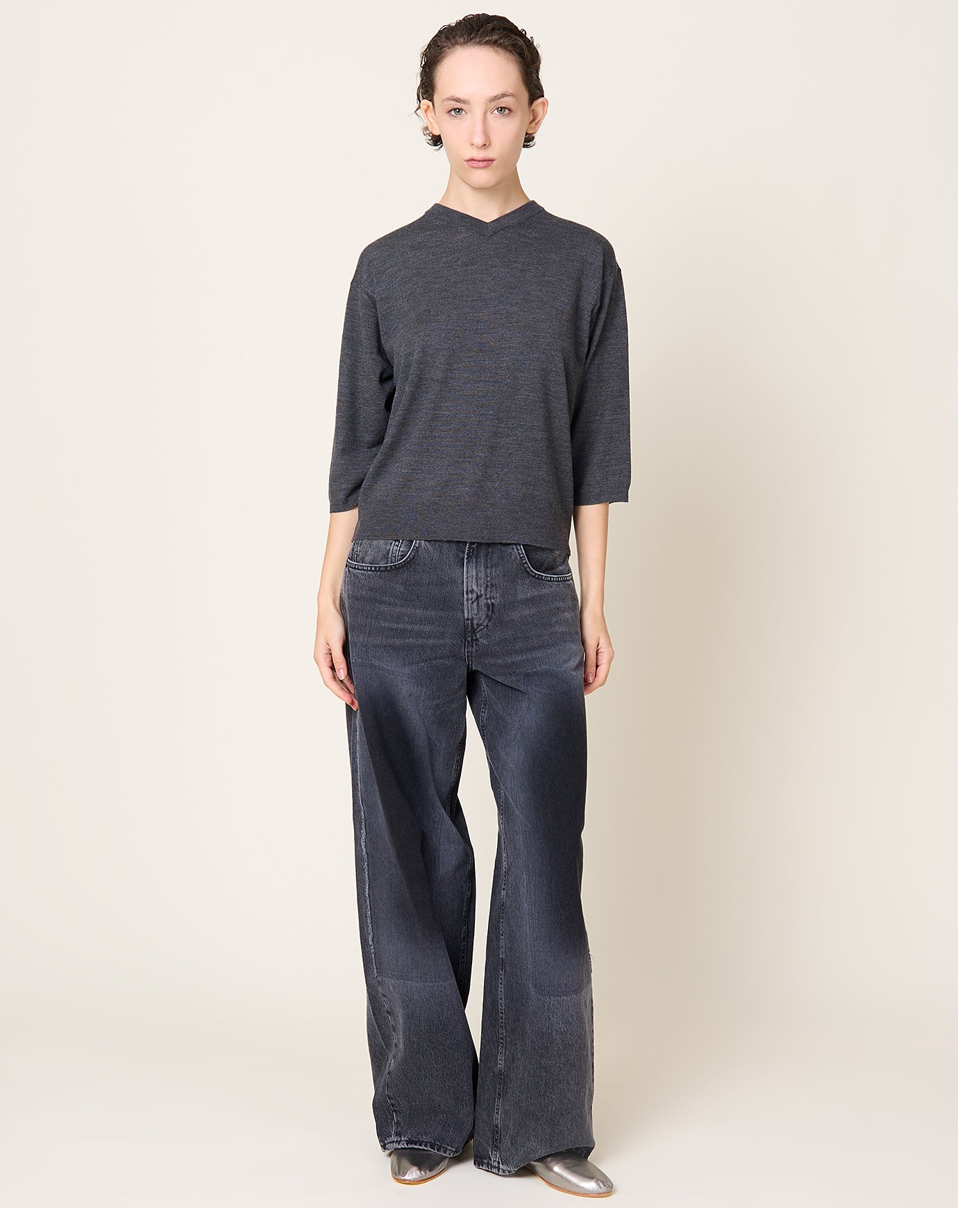 6397 Elbow V Neck in Charcoal