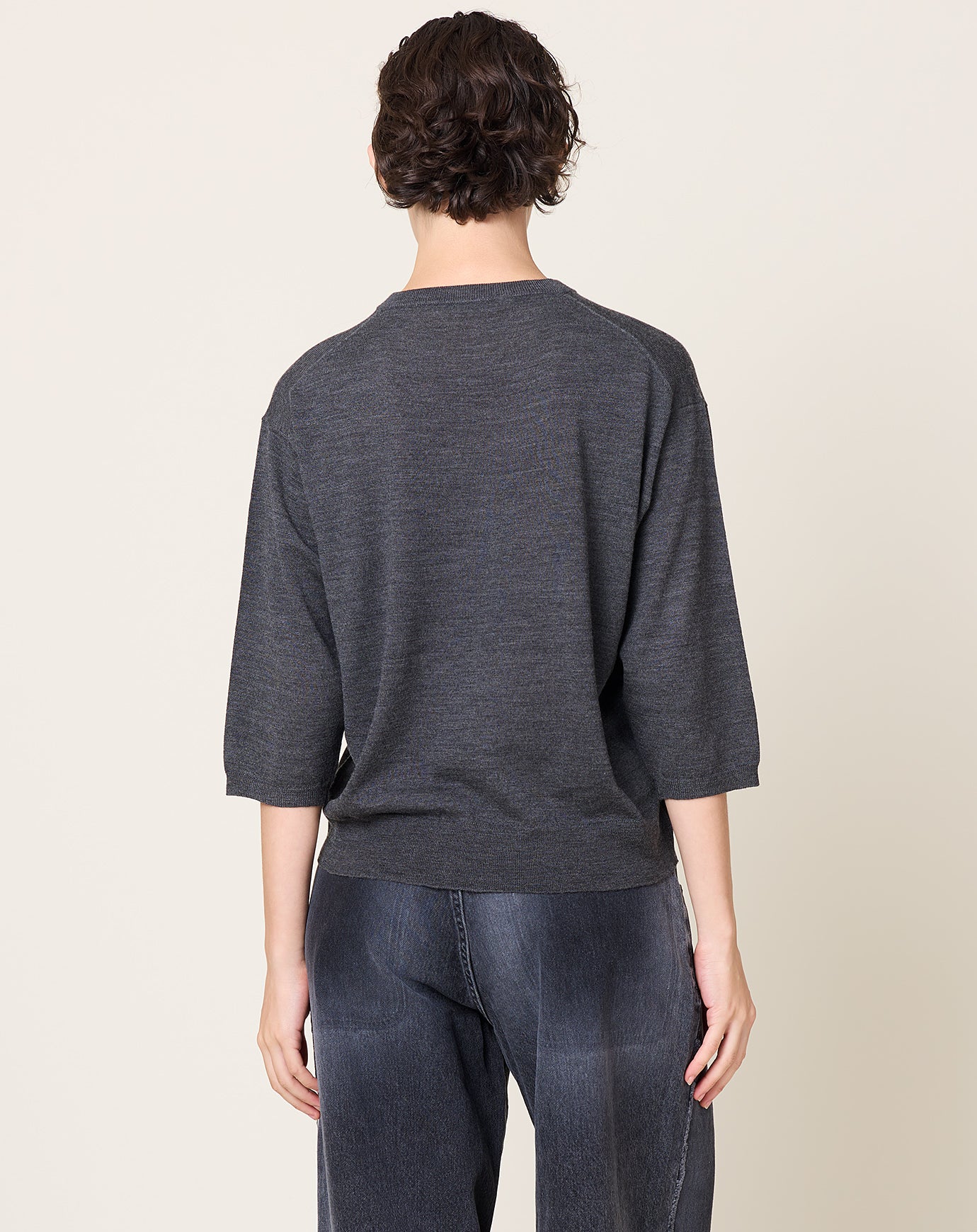 6397 Elbow V Neck in Charcoal