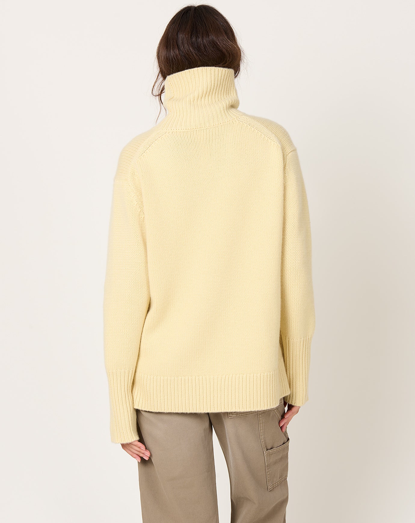 6397 High Neck L/S in Butter