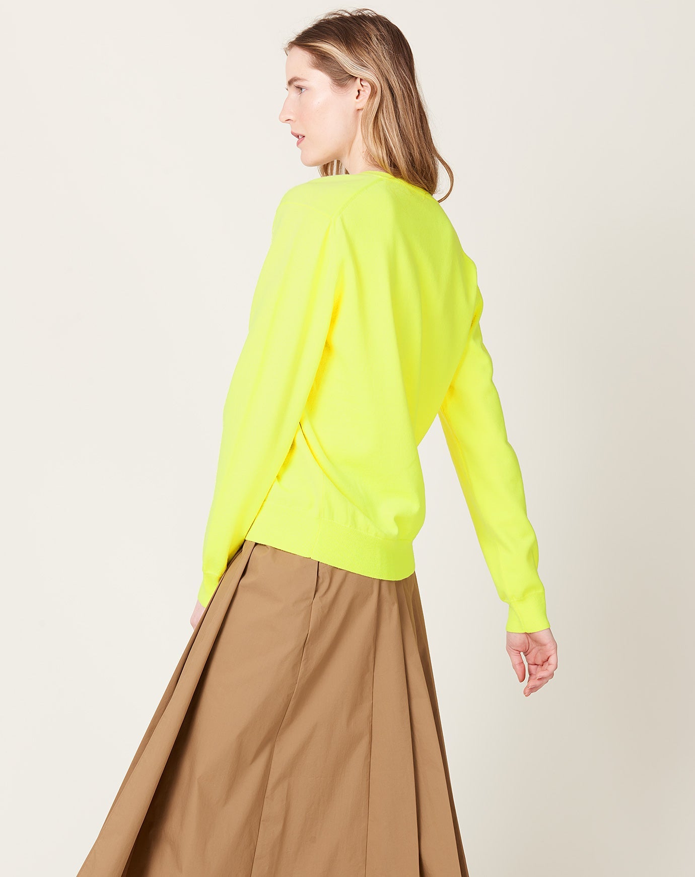 6397 Perfect V in Neon Yellow