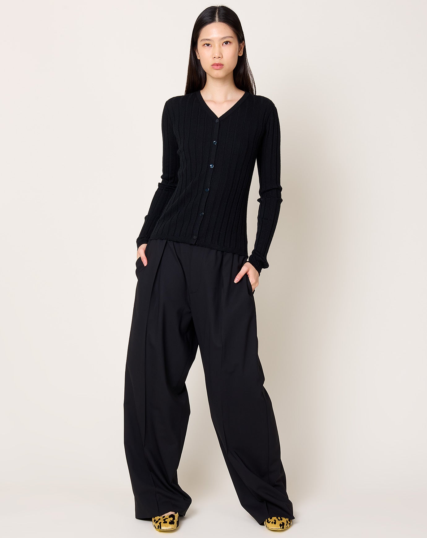 6397 Pleated Long Pull-on Pant in Black