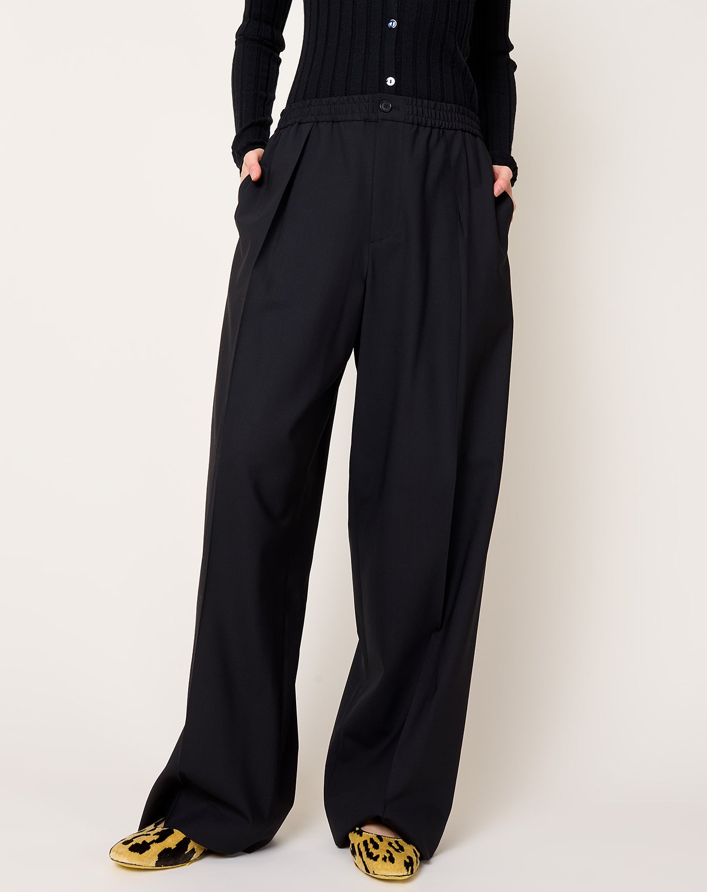 6397 Pleated Long Pull-on Pant in Black