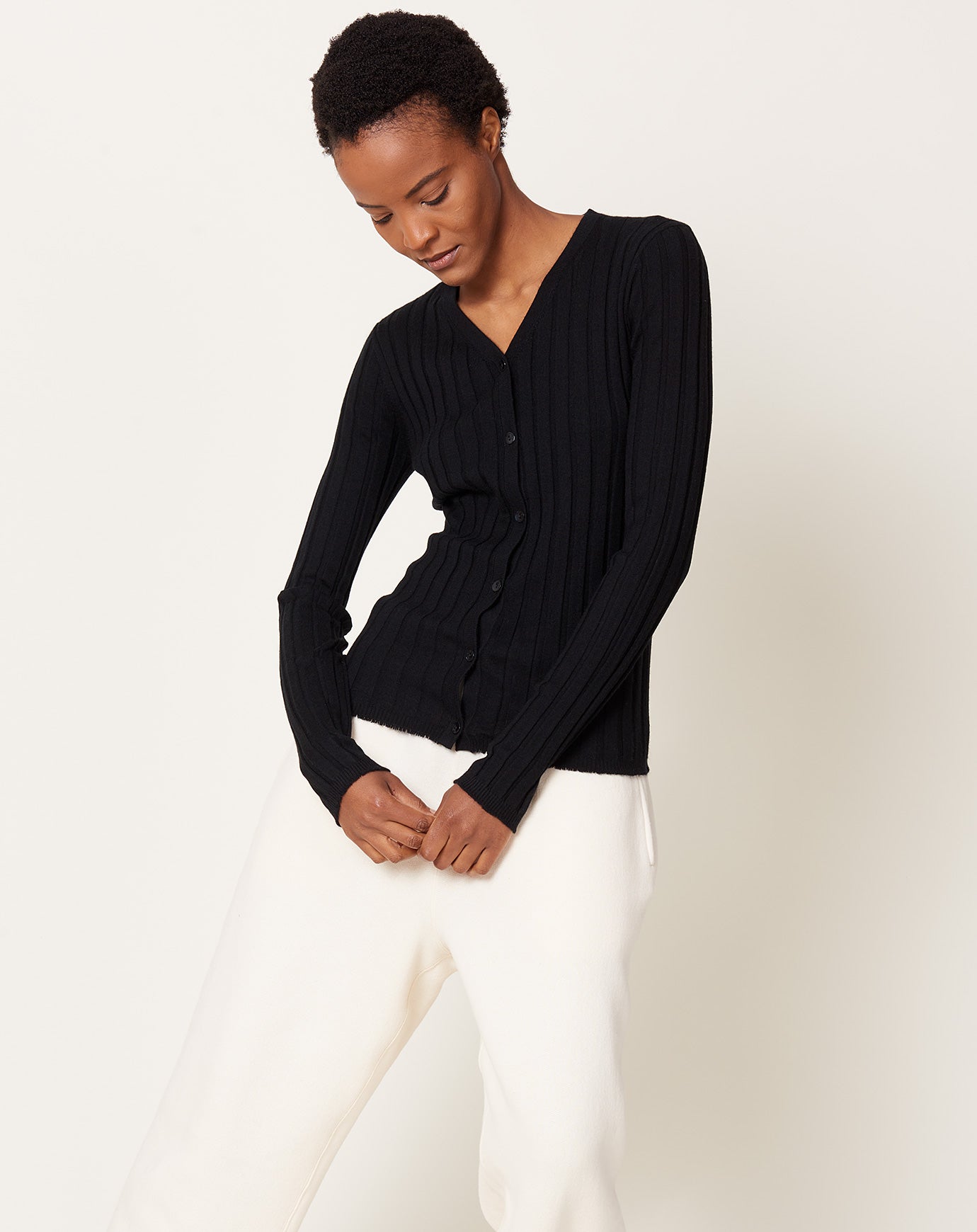 6397 Wide Rib Cardigan in Black