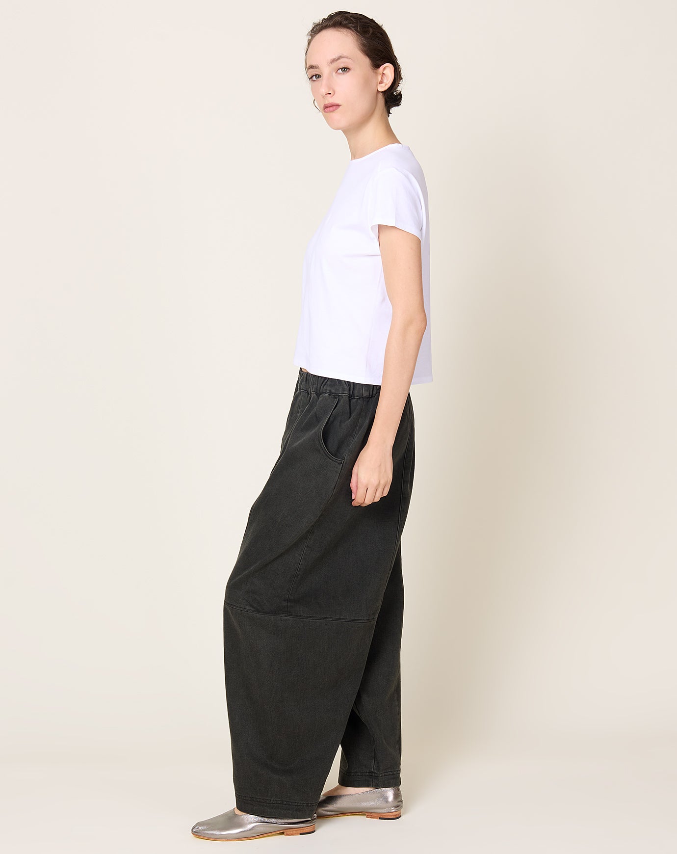 7115 by Szeki Elastic Panel Barrel Trouser in Washed Black