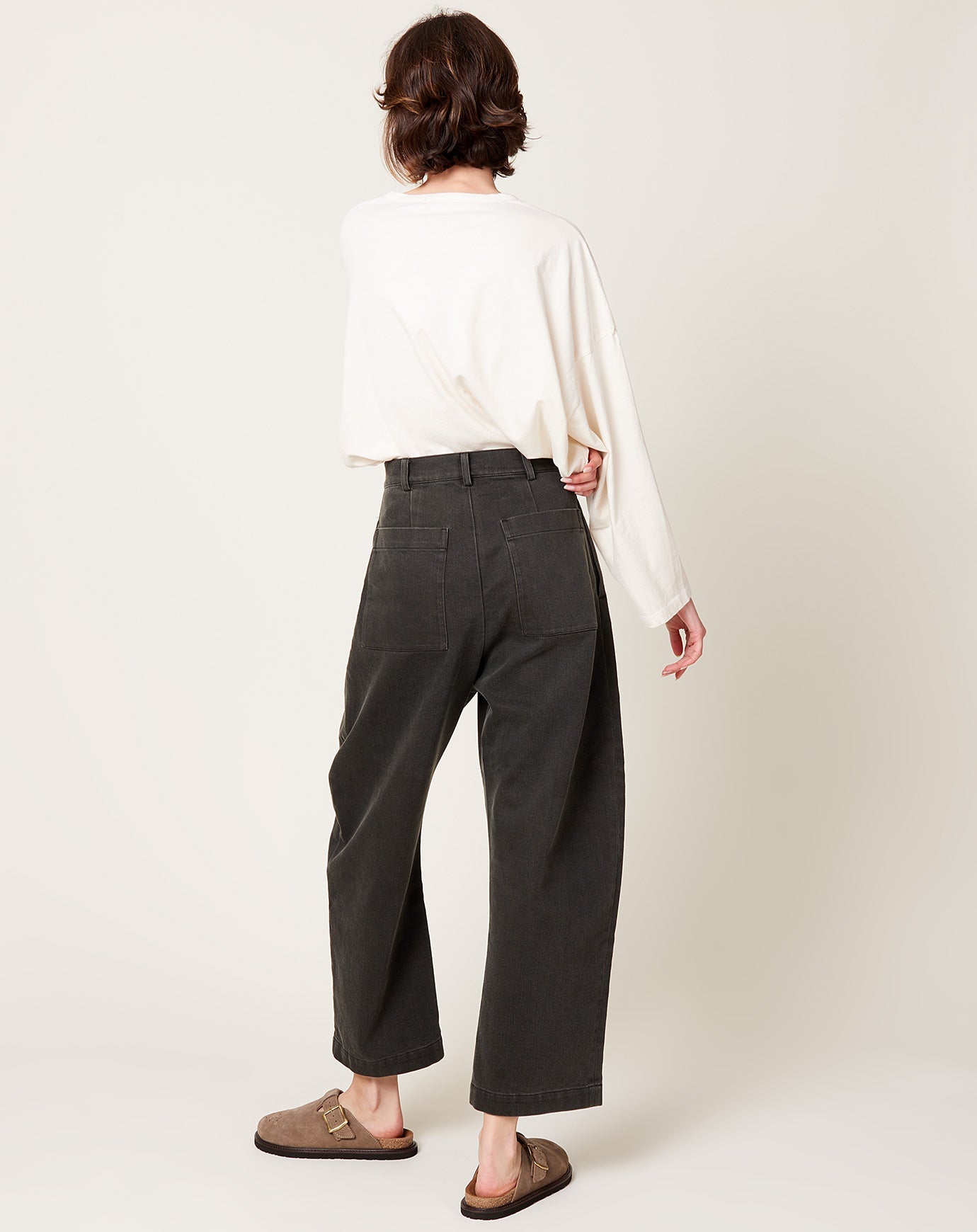 7115 by Szeki Sand-Washed Tailored Curve Legged Trouser in Washed Black