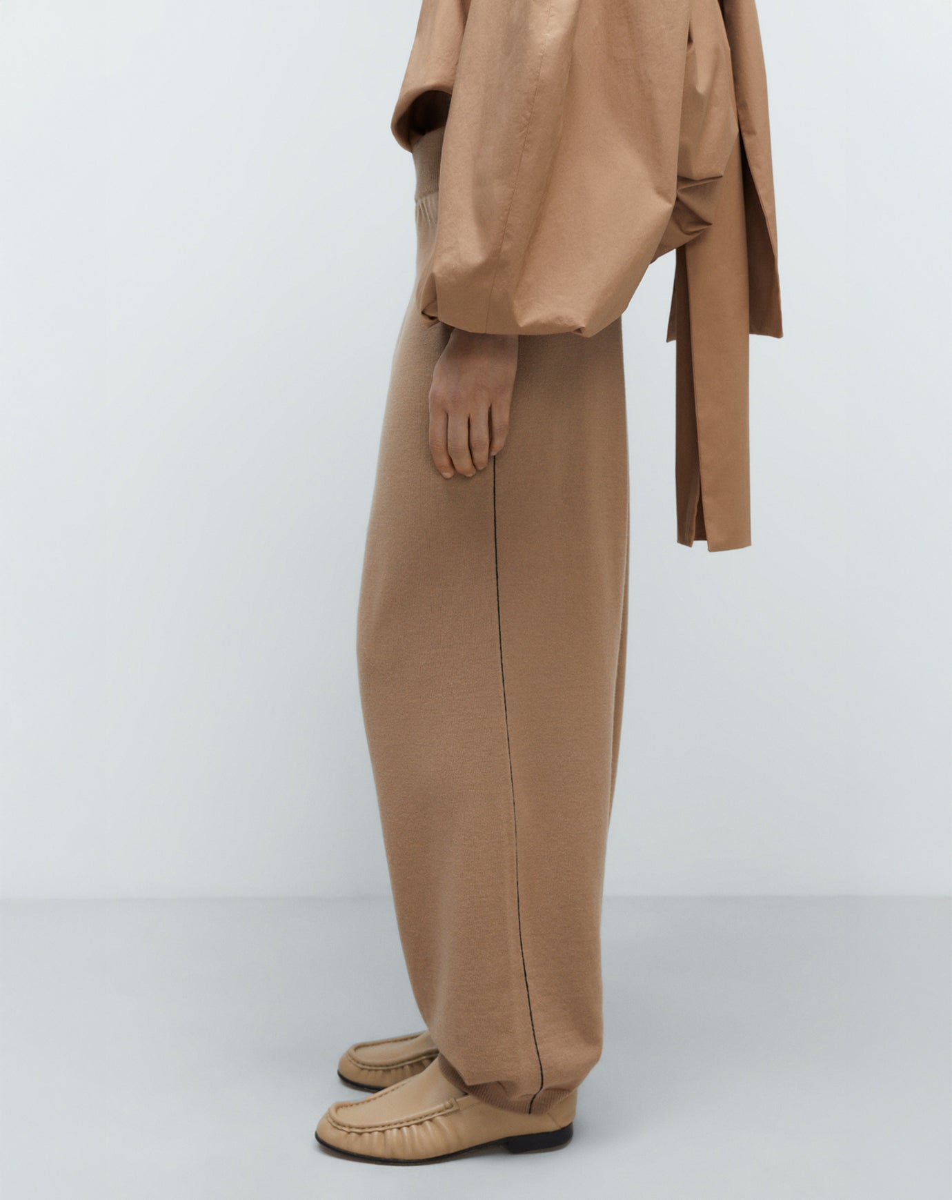 Cordera Merino Wool Straight Pants in Camel