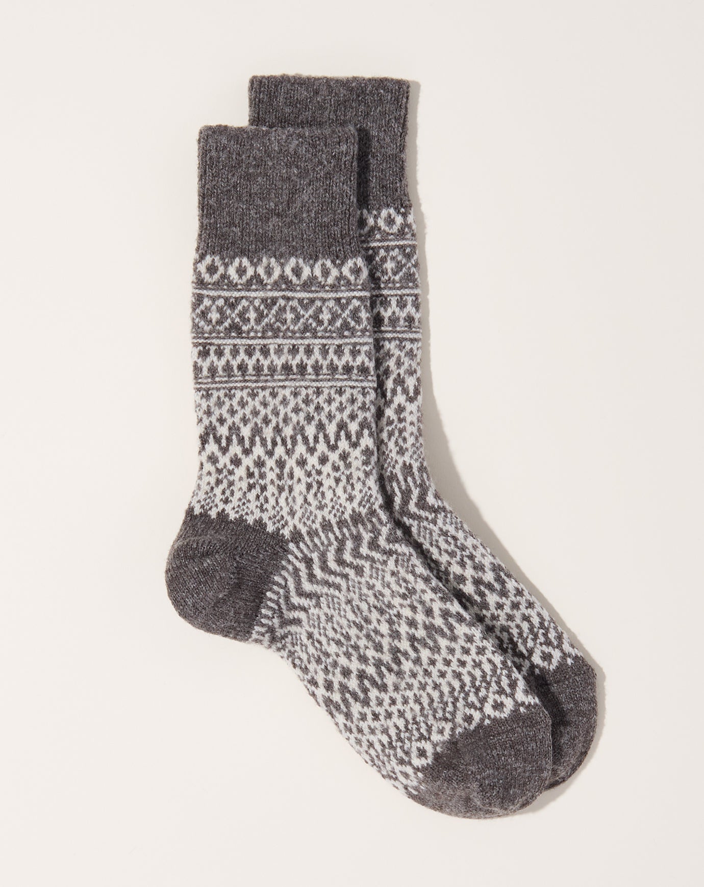 Nishiguchi Kutsushita Wool Jacquard Socks in Grey