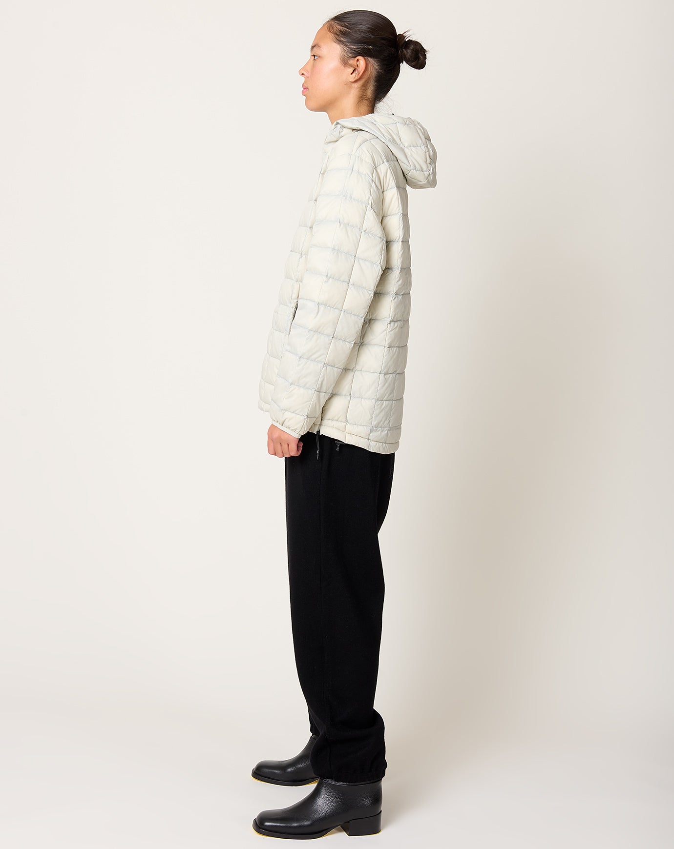 Taion Mountain Light Down Hoodie in Ice Grey