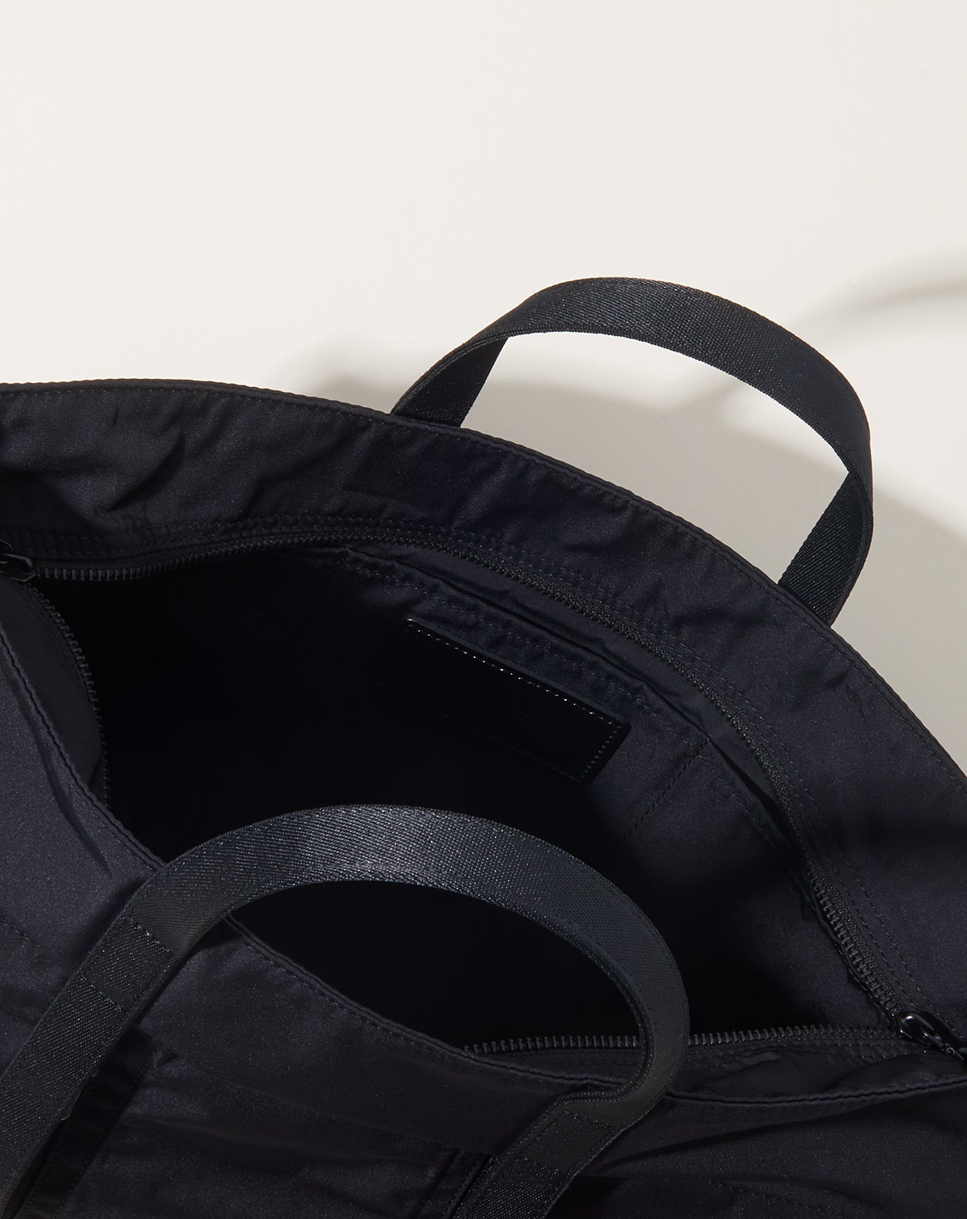Amiacalva Gabardine 2-Way Shoulder Bag in Black