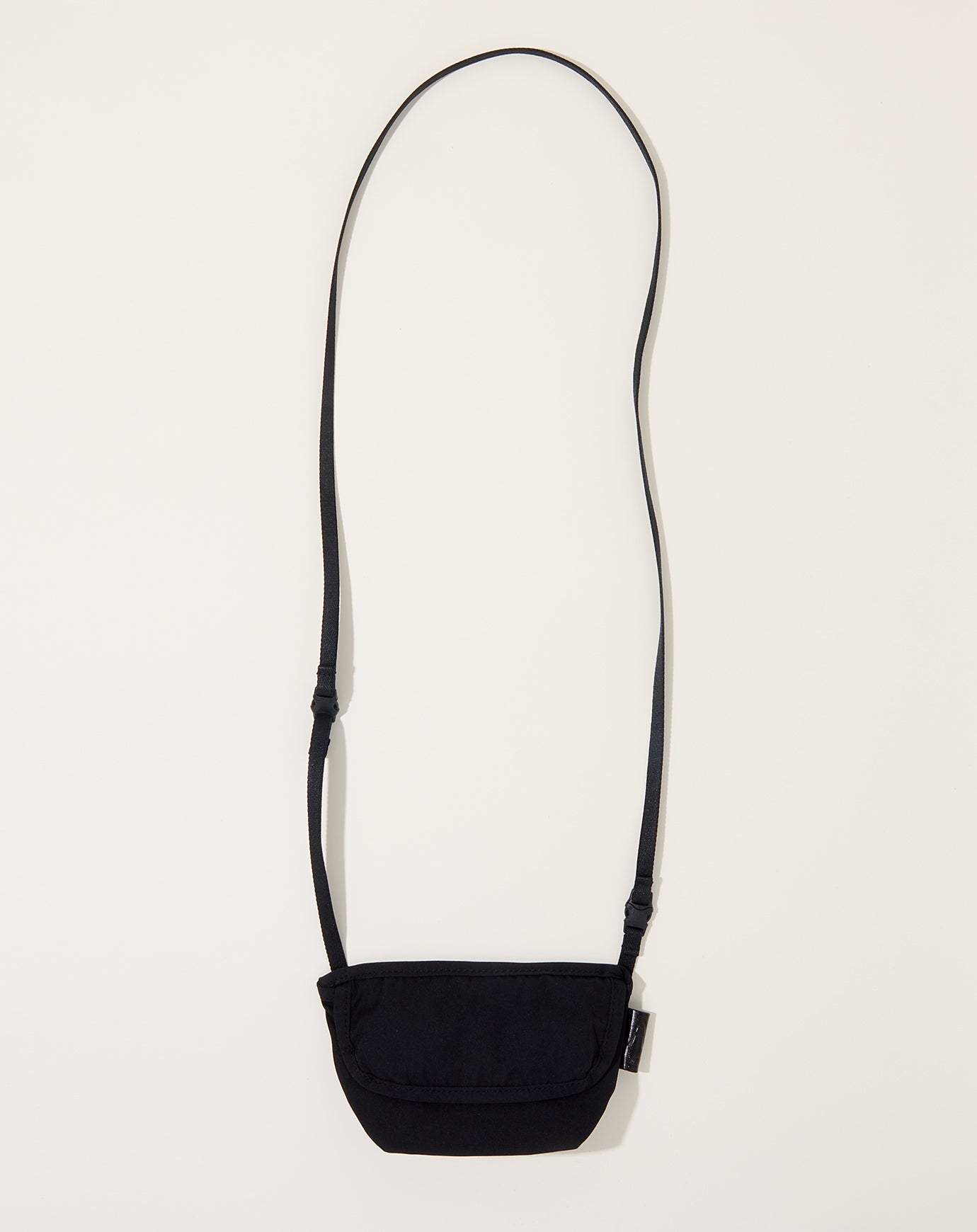Amiacalva Gabardine Portable Messenger in Black