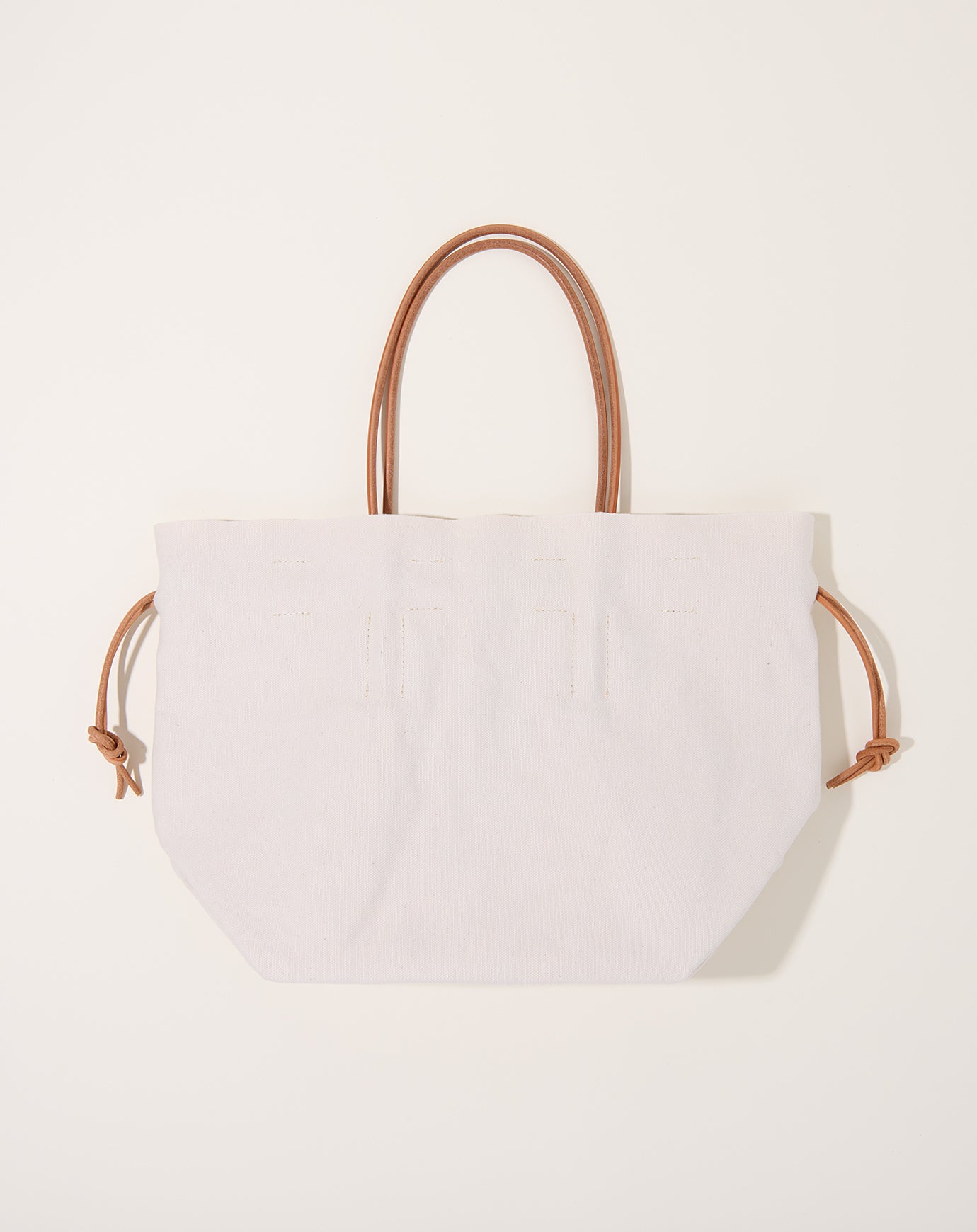 Amiacalva Small Scarecrow Tote in White