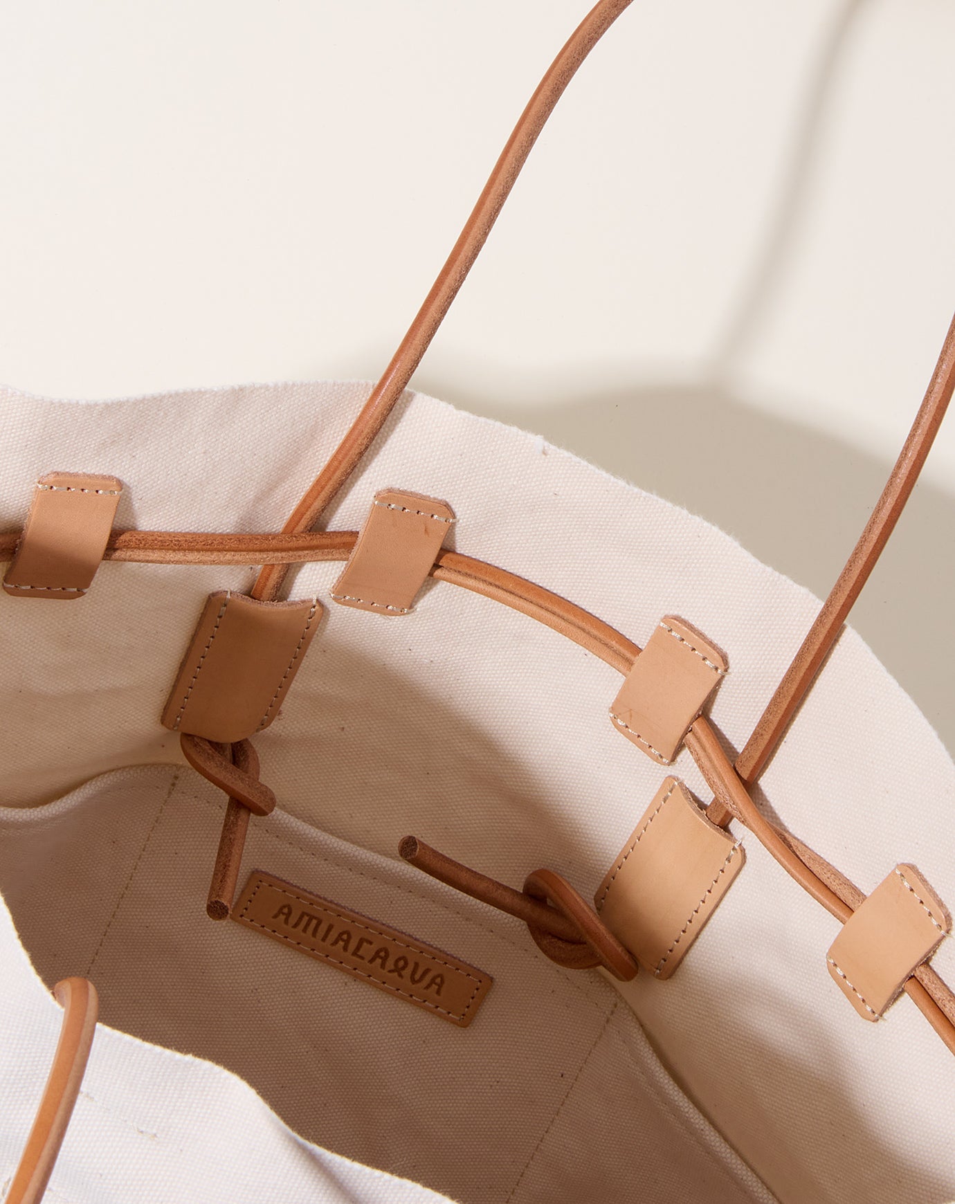 Amiacalva Small Scarecrow Tote in White