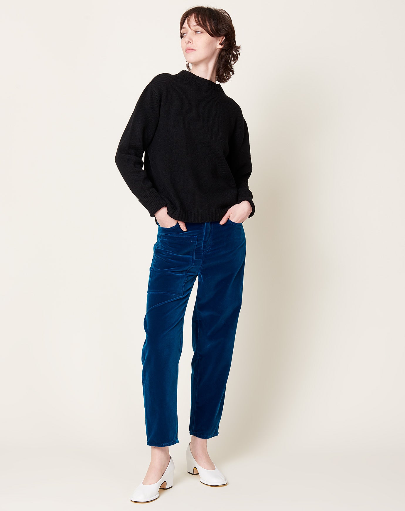 Anntian New Ordinary Jeans in Cyan Blue Velvet