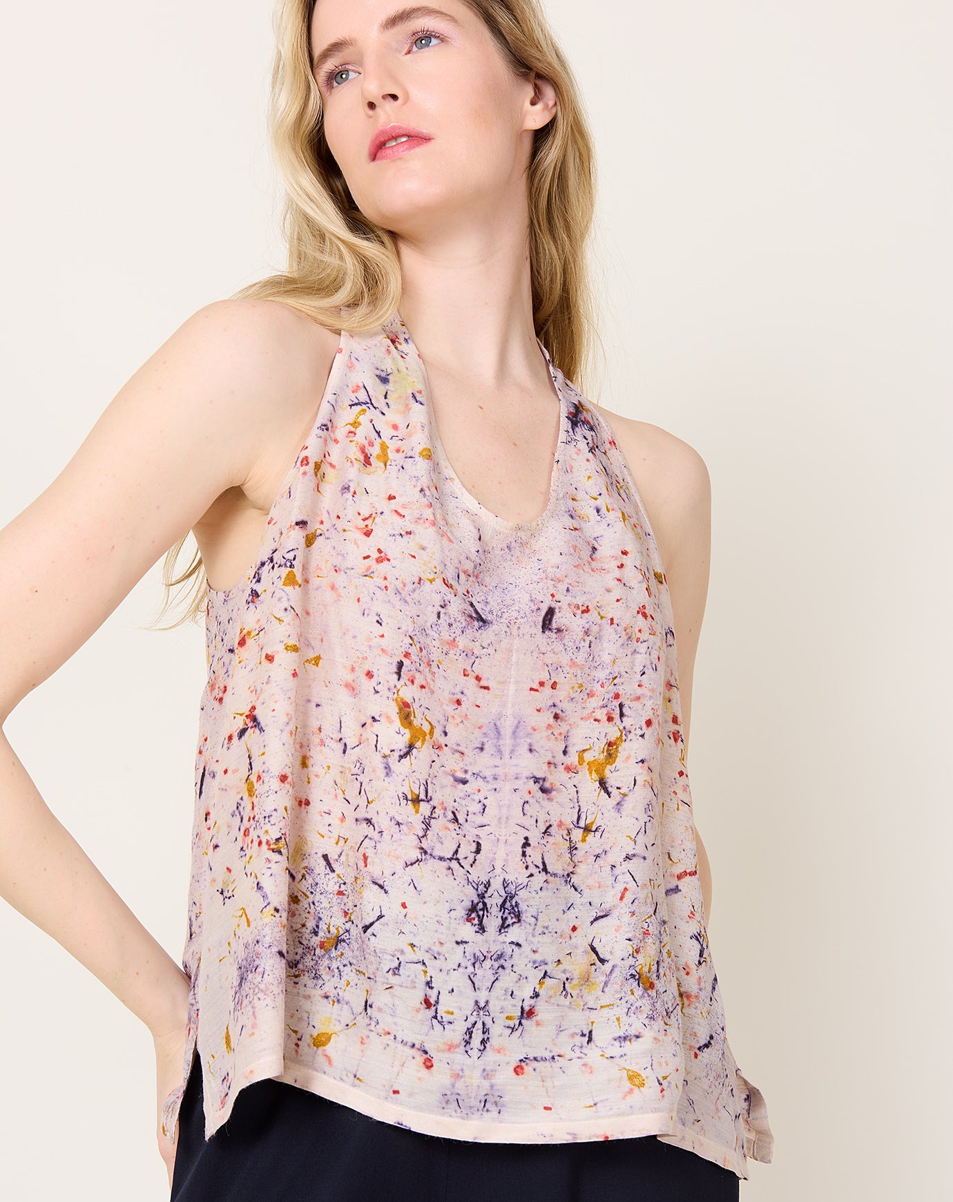 Anntian Silk Tank Top in Bundle Plant Dye