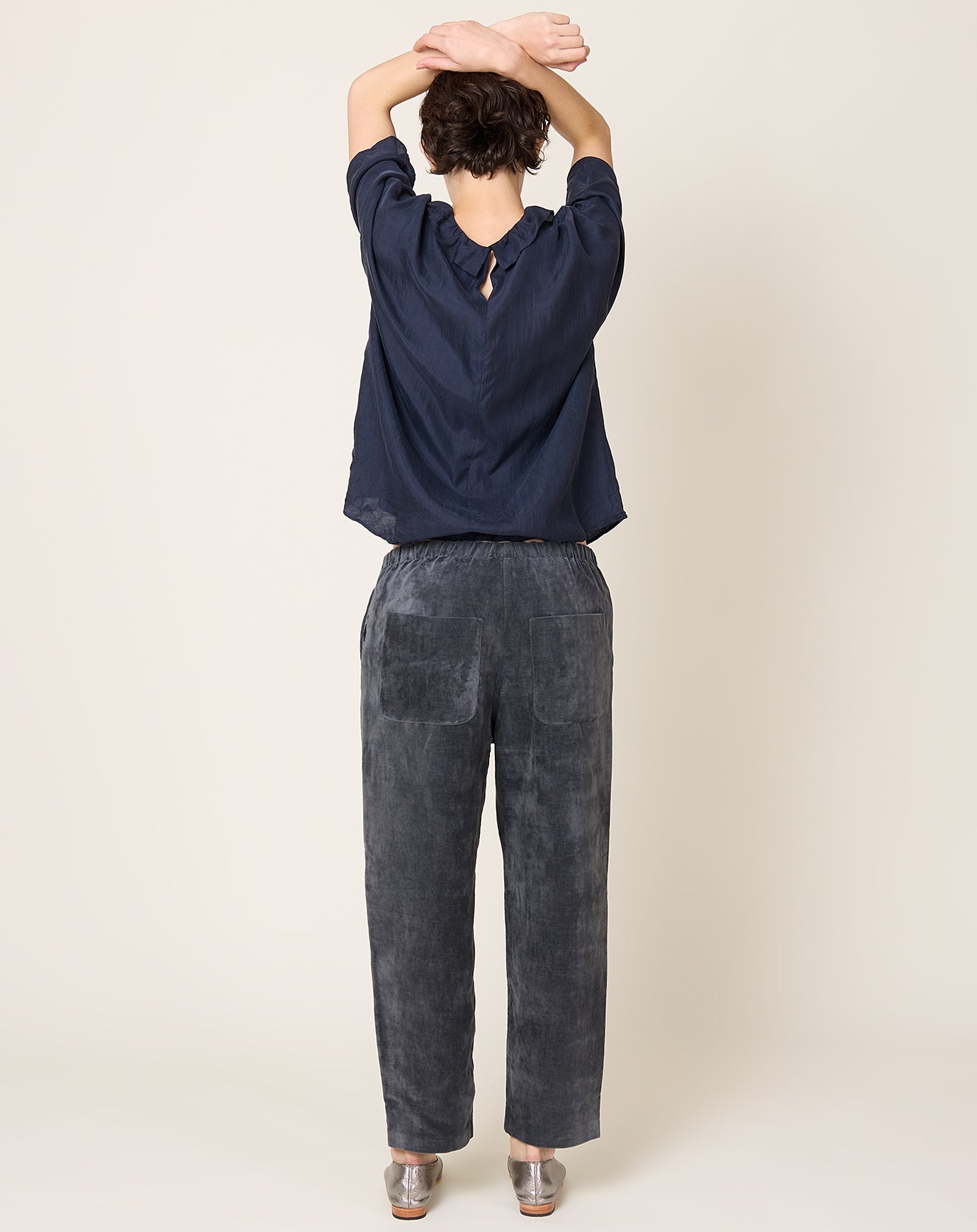 apuntob Cotton Linen Velvet Trouser in Cement