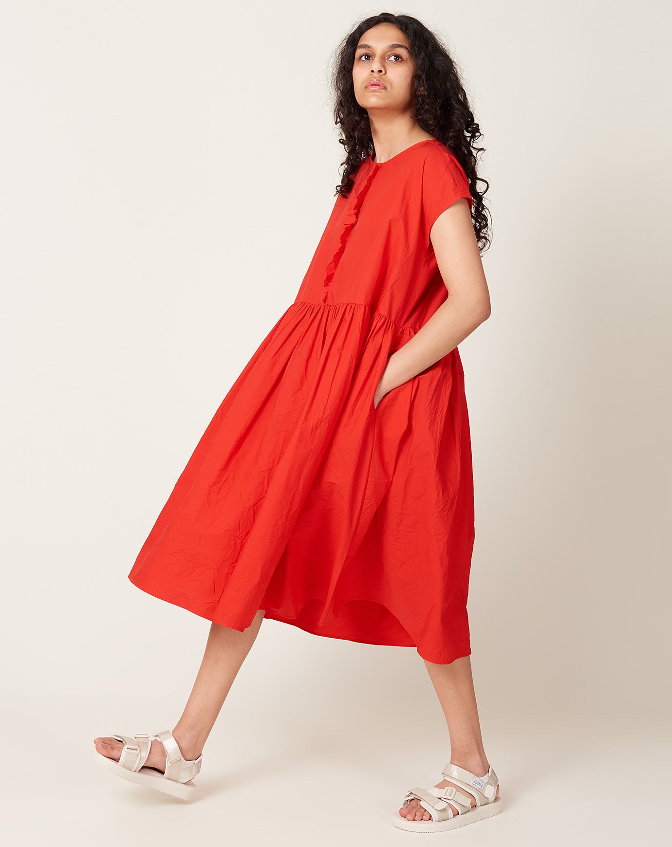 apuntob Crinkle Poplin Dress in Pemegranate