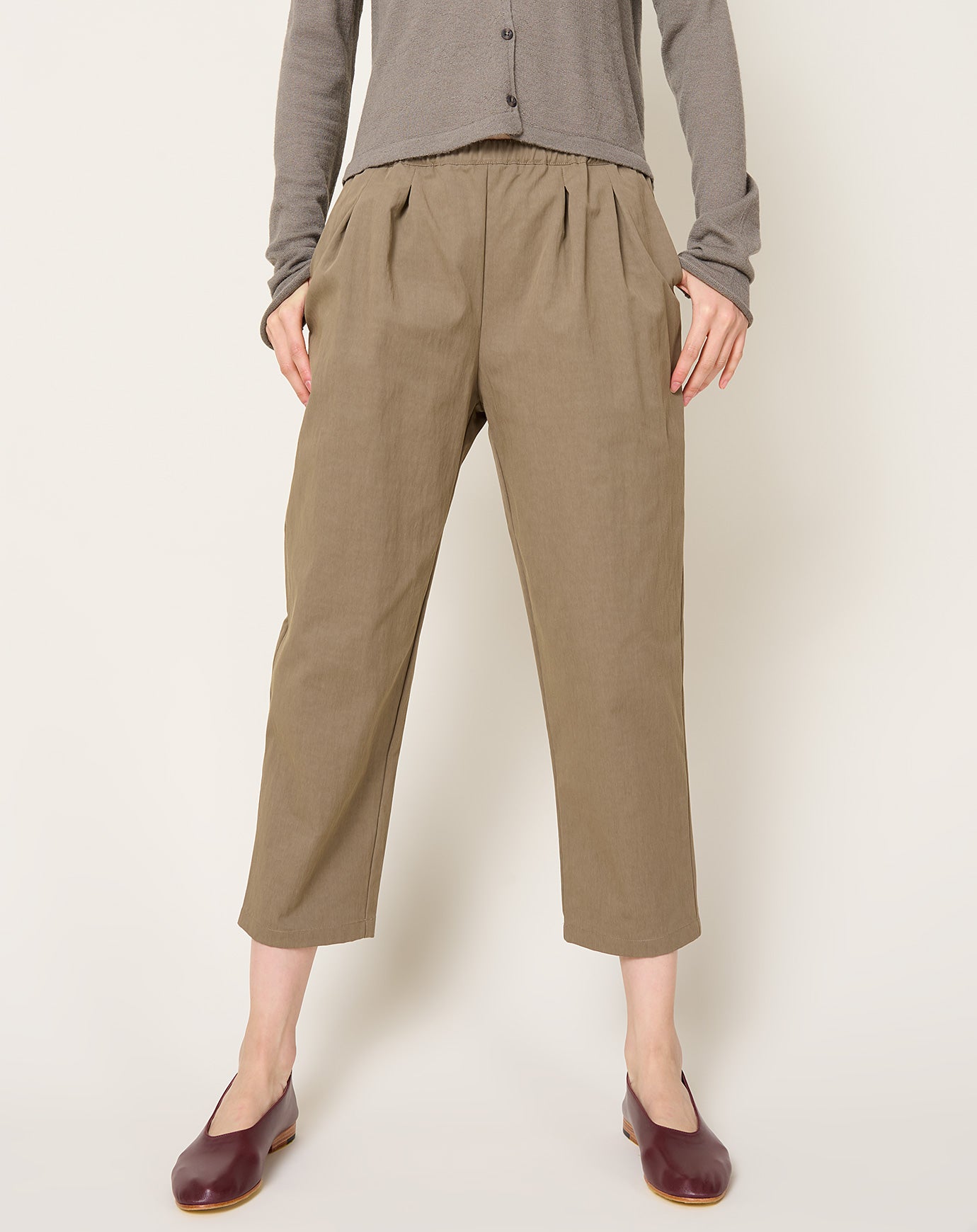 apuntob Pleat Front Trouser in Mud Heavy Cotton