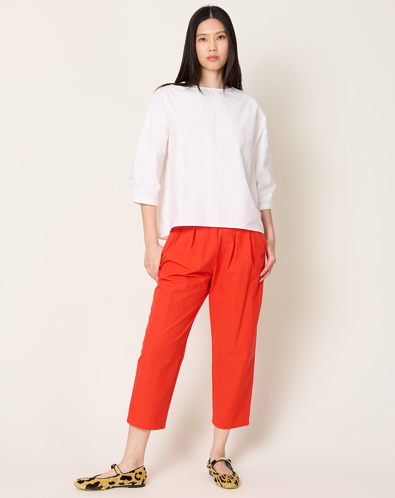 apuntob Pleat Front Trouser in Mud Heavy Cotton