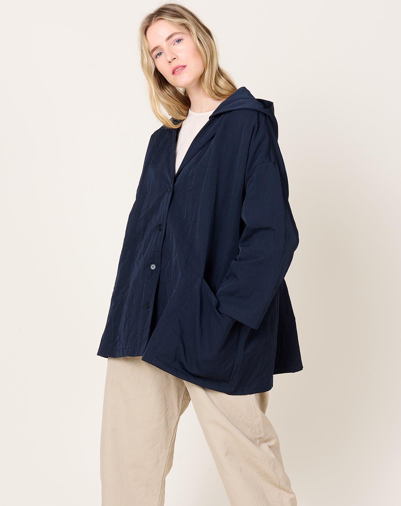 apuntob Hooded Technical Linen Jacket in Blue