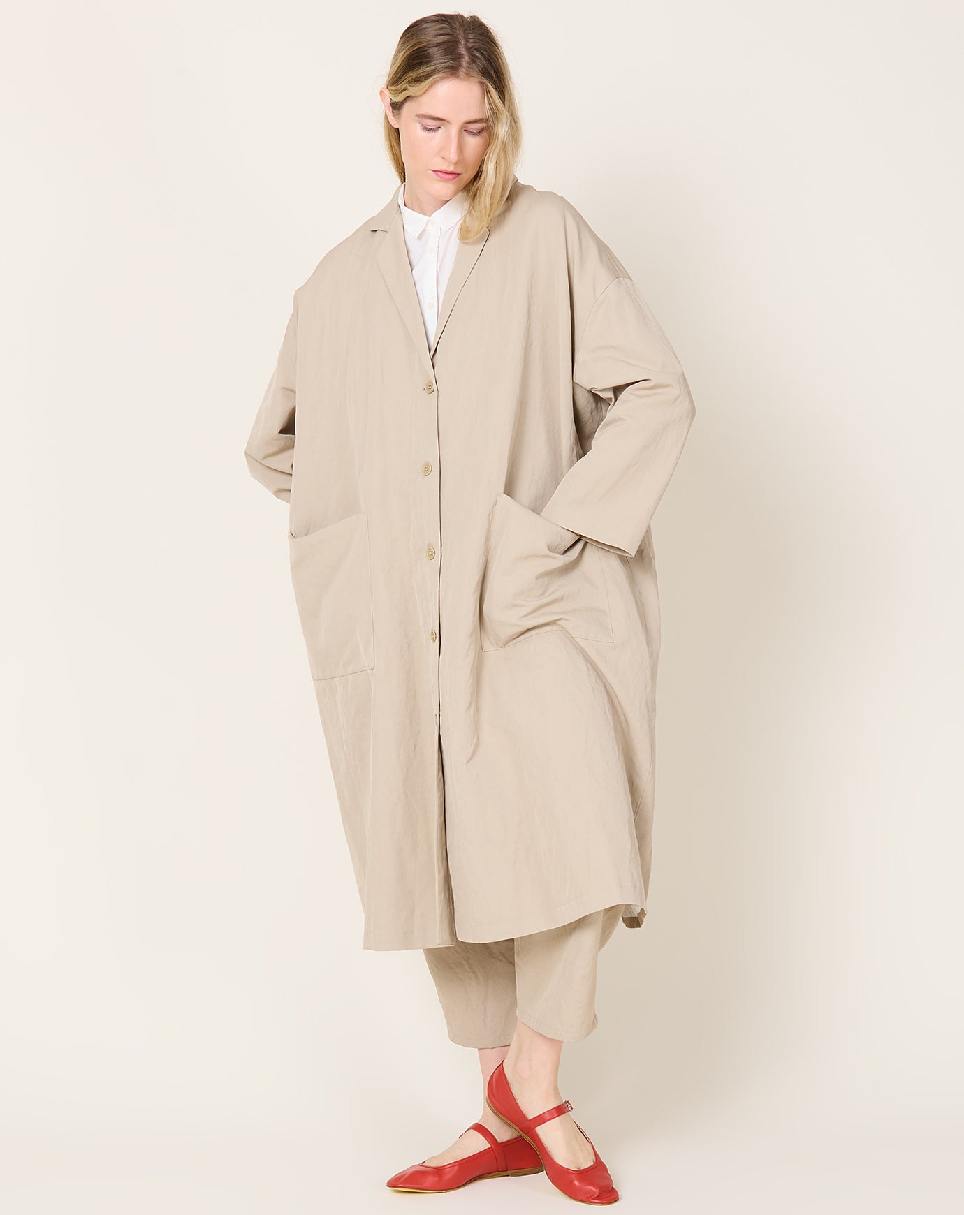 apuntob Technical Linen Coat in Ecru