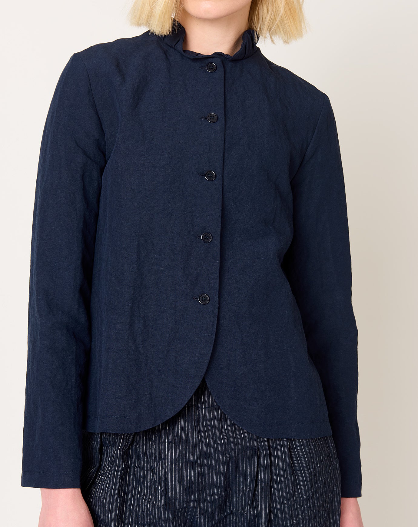 apuntob Soft Linen Rouche Collar Jacket in Abyss