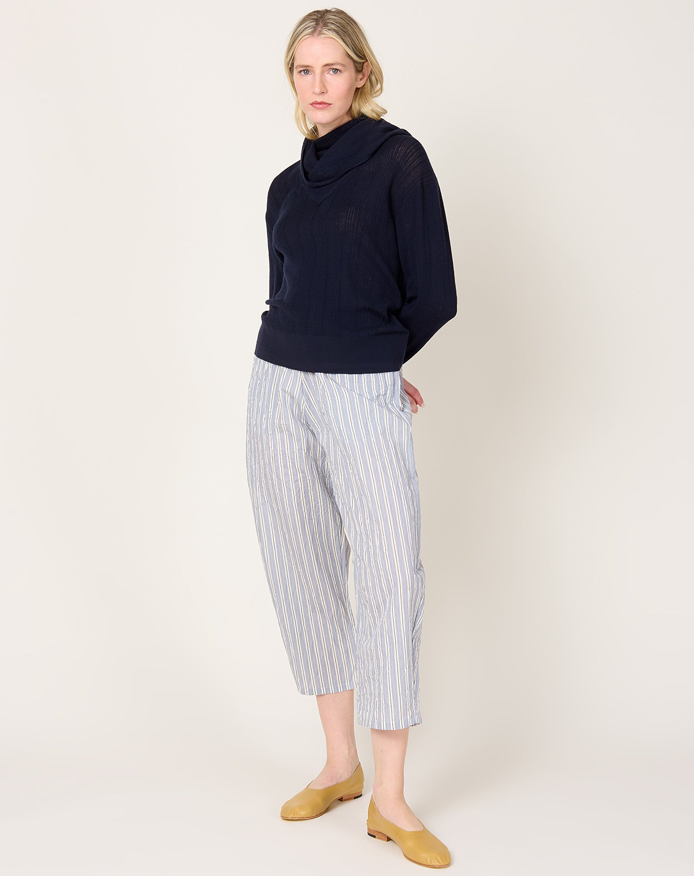 apuntob Striped Crinkle Curved Leg Trouser in Abyss