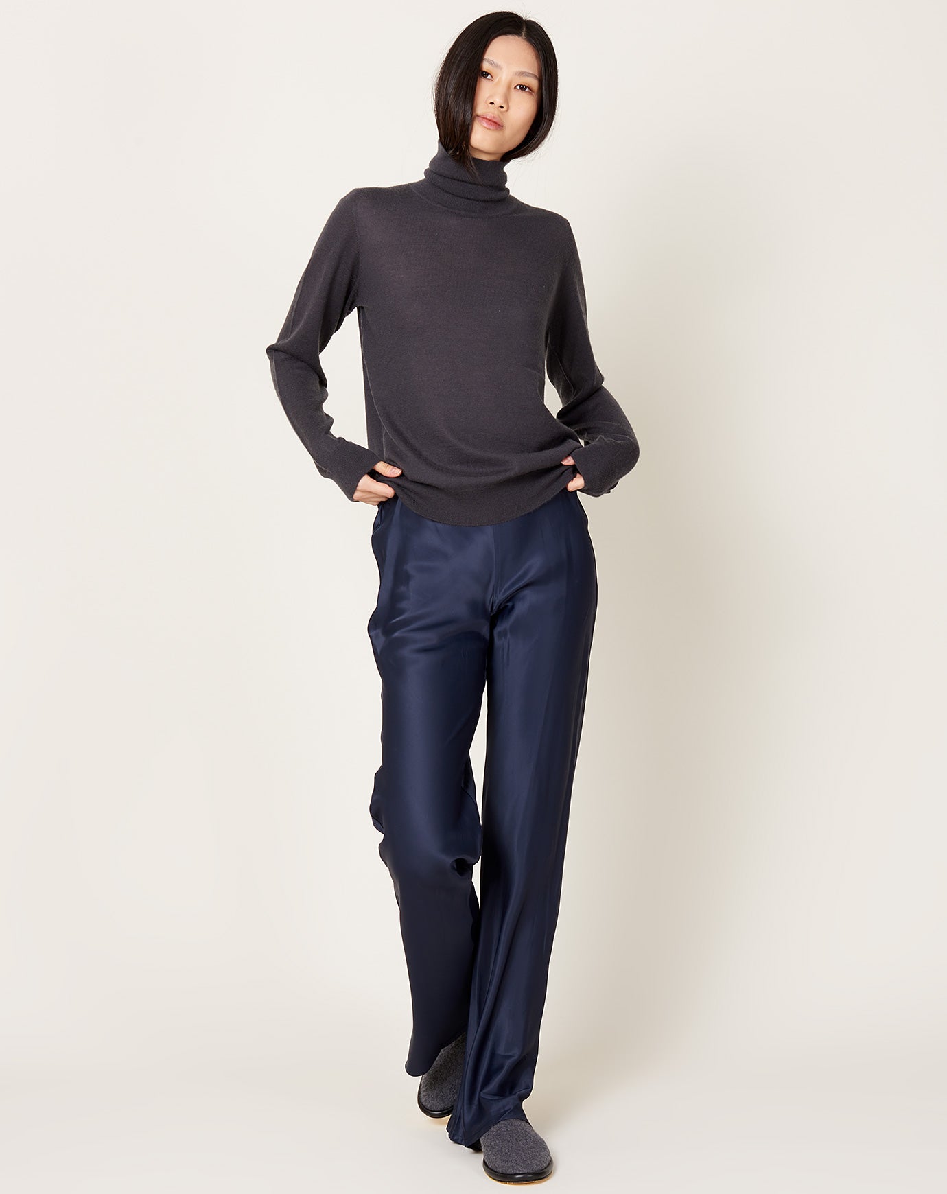 Baserange Dydine Pants in Blue Black