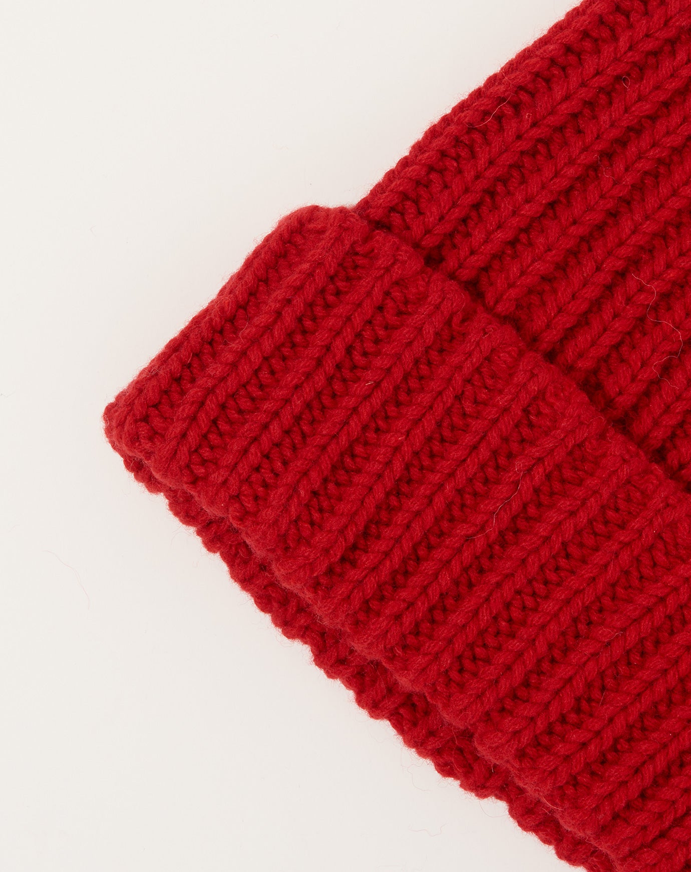 Baserange Mea Beanie in Red