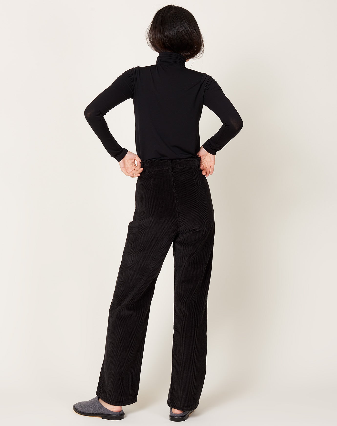 Baserange Navalo Pants in Black