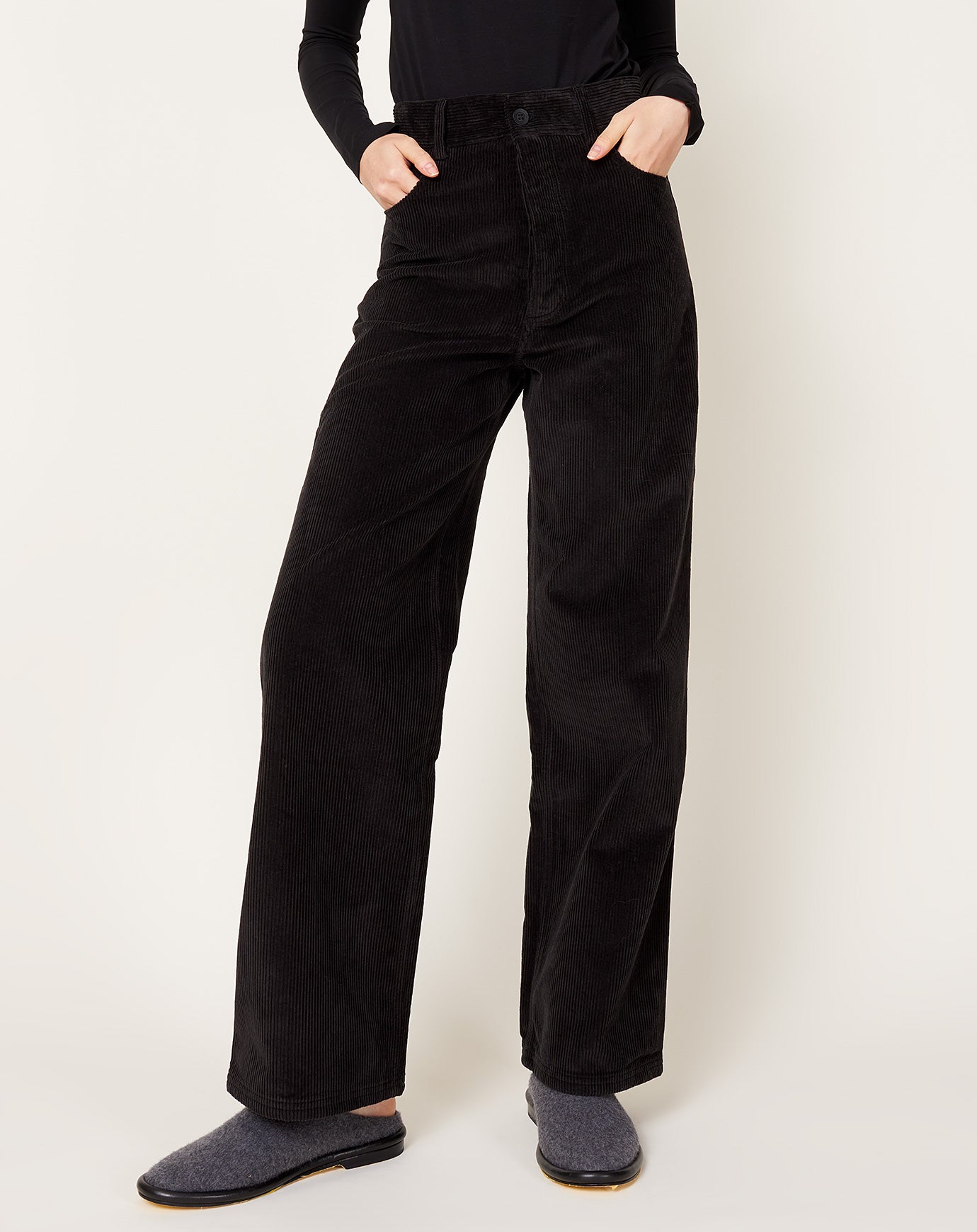 Baserange Navalo Pants in Black