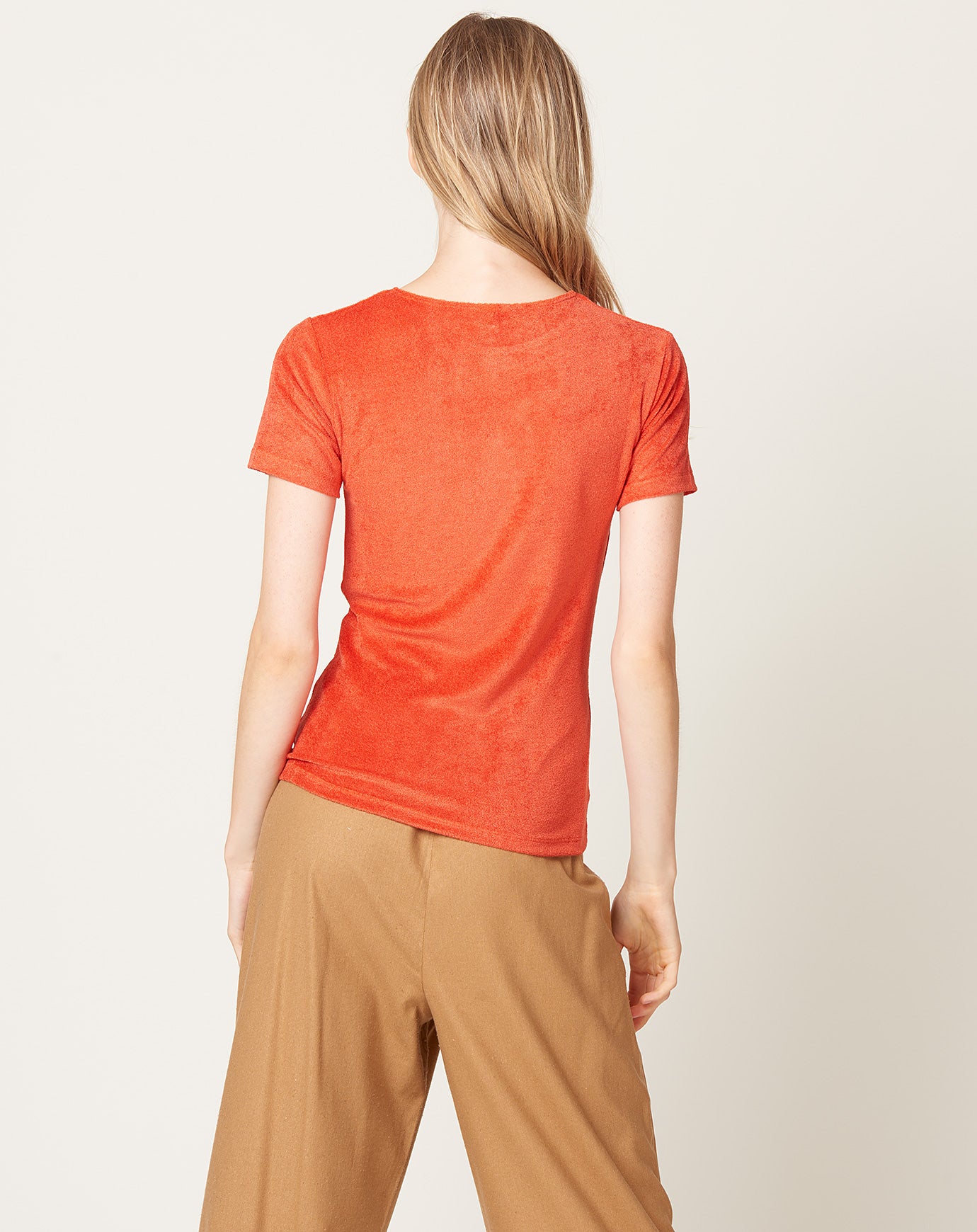 Baserange Omo Tee in Mino Red