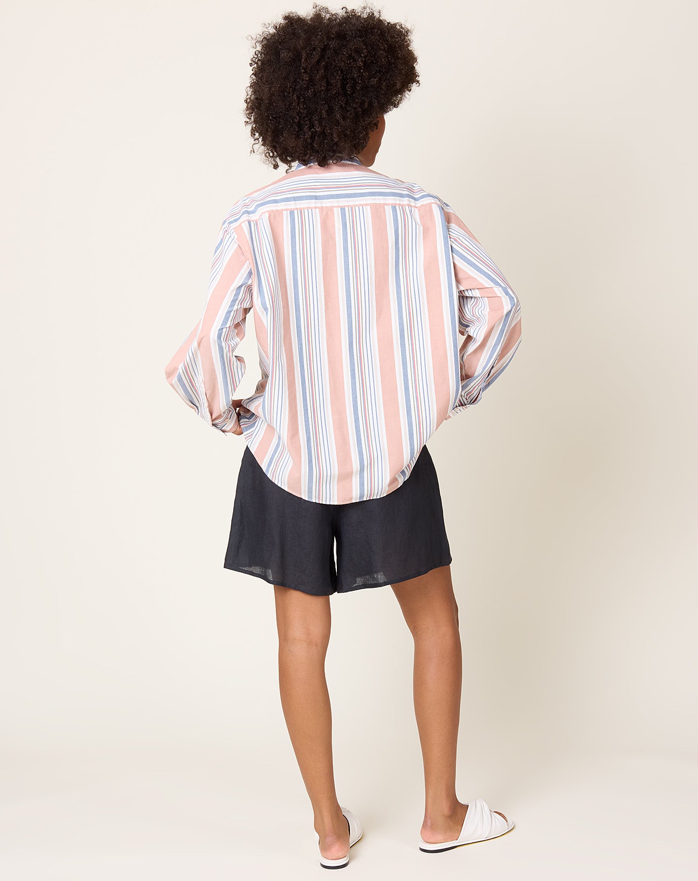 Baserange Ori Shorts in Gerard Navy