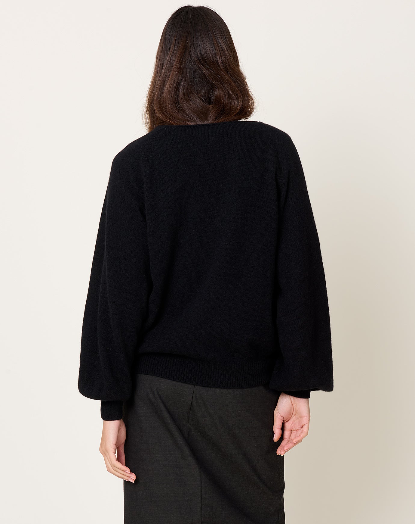 Baserange Soar V Neck in Black