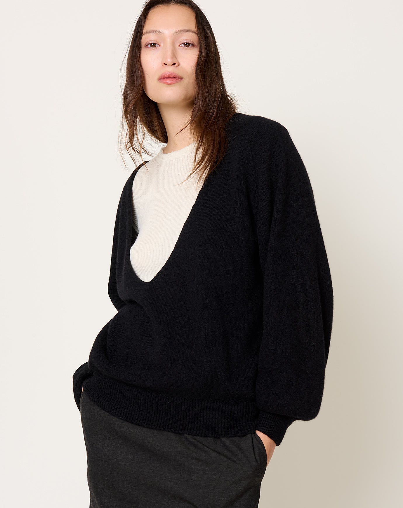 Baserange Soar V Neck in Black