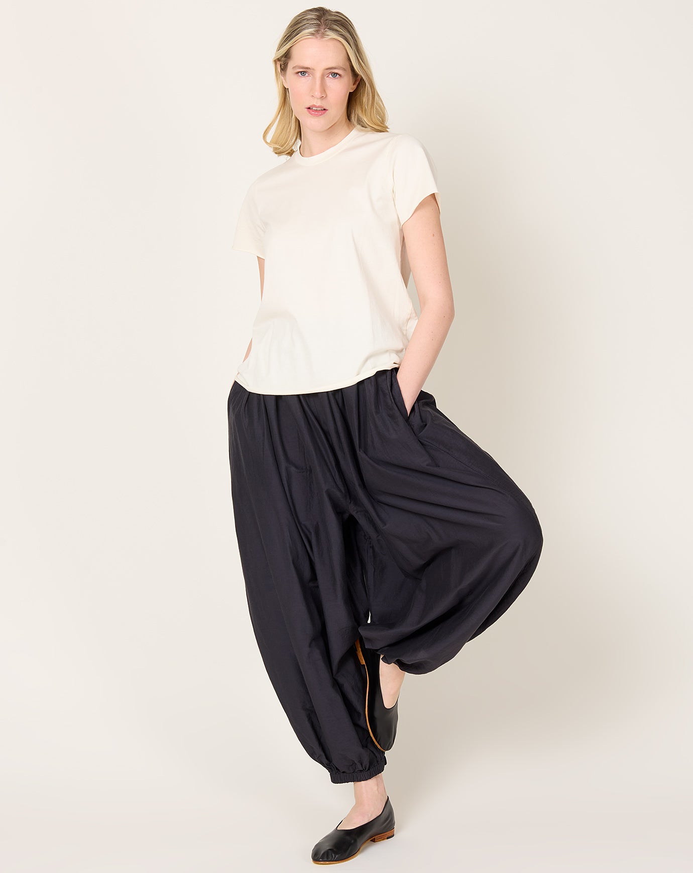 Black Crane Akari Pants in Faded Black