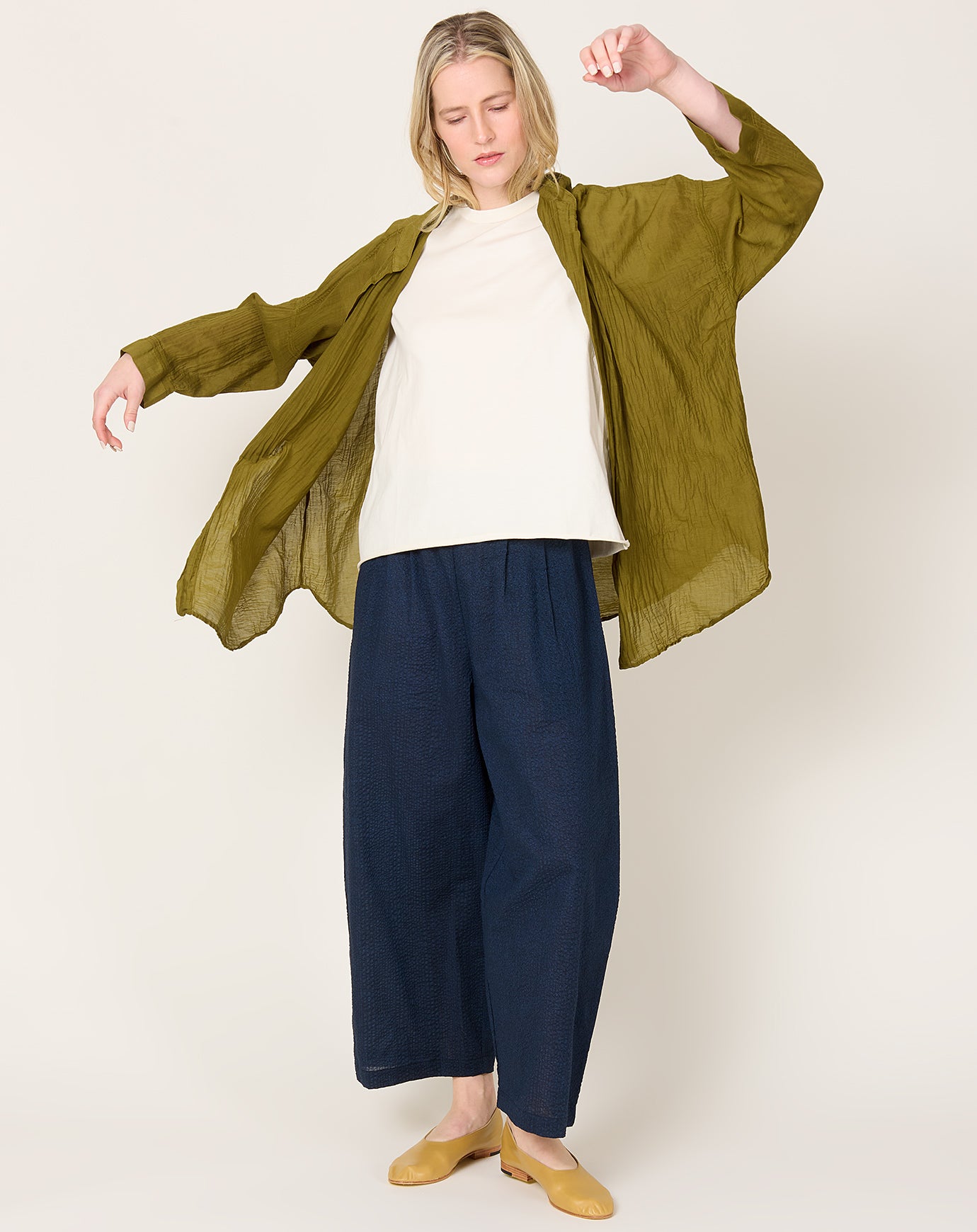 Black Crane Square Shirt in Dark Olive