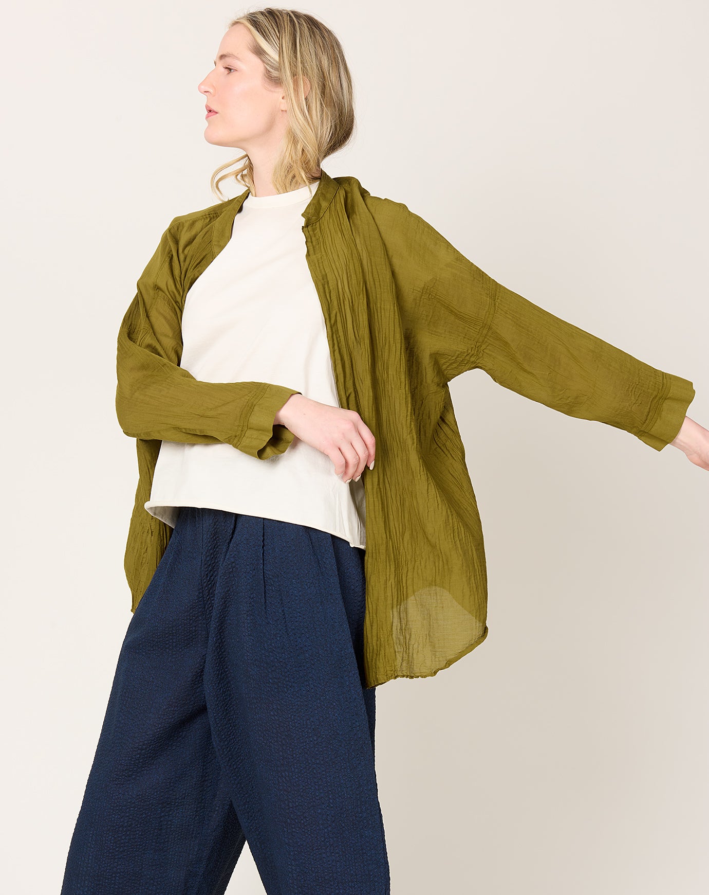 Black Crane Square Shirt in Dark Olive