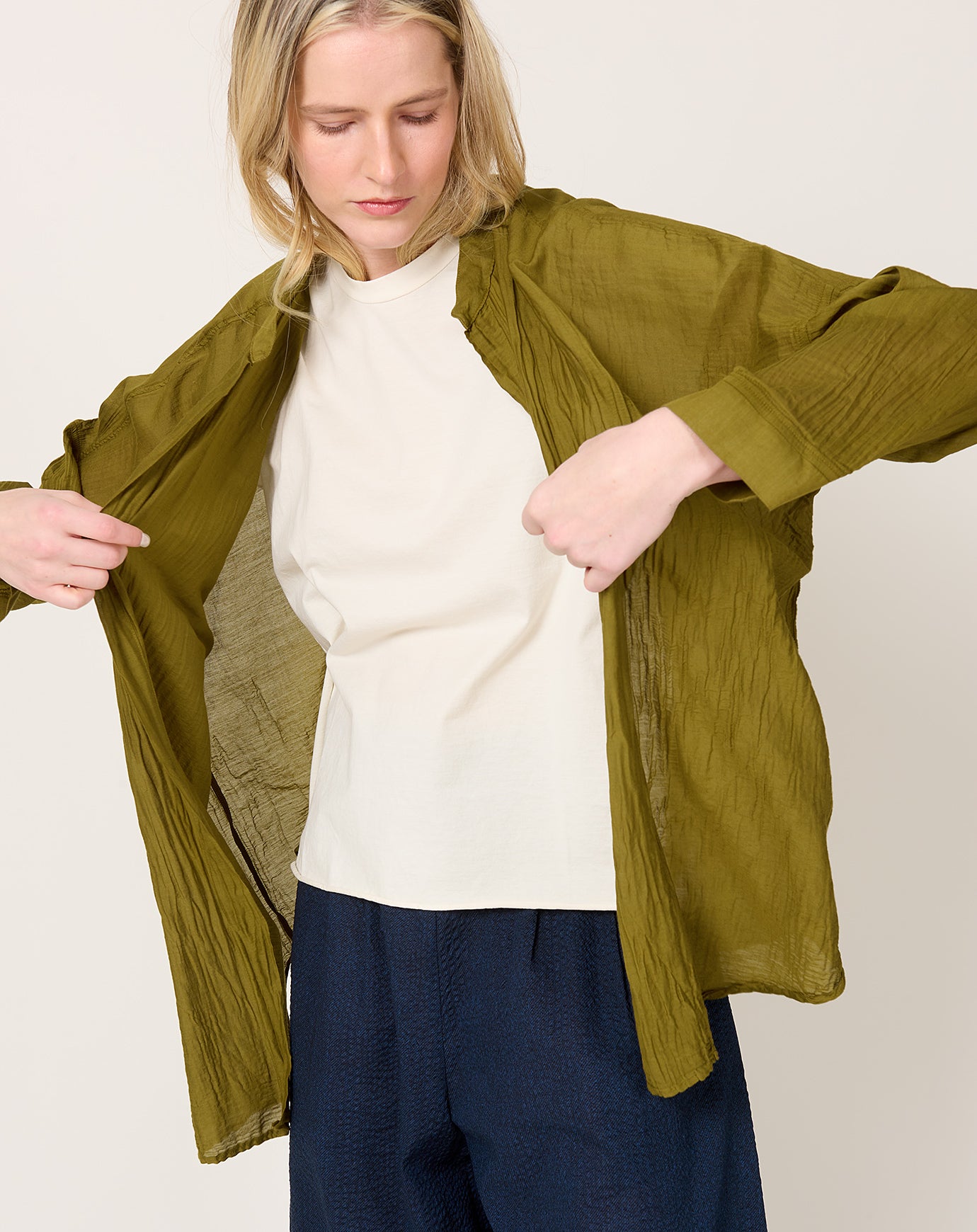 Black Crane Square Shirt in Dark Olive