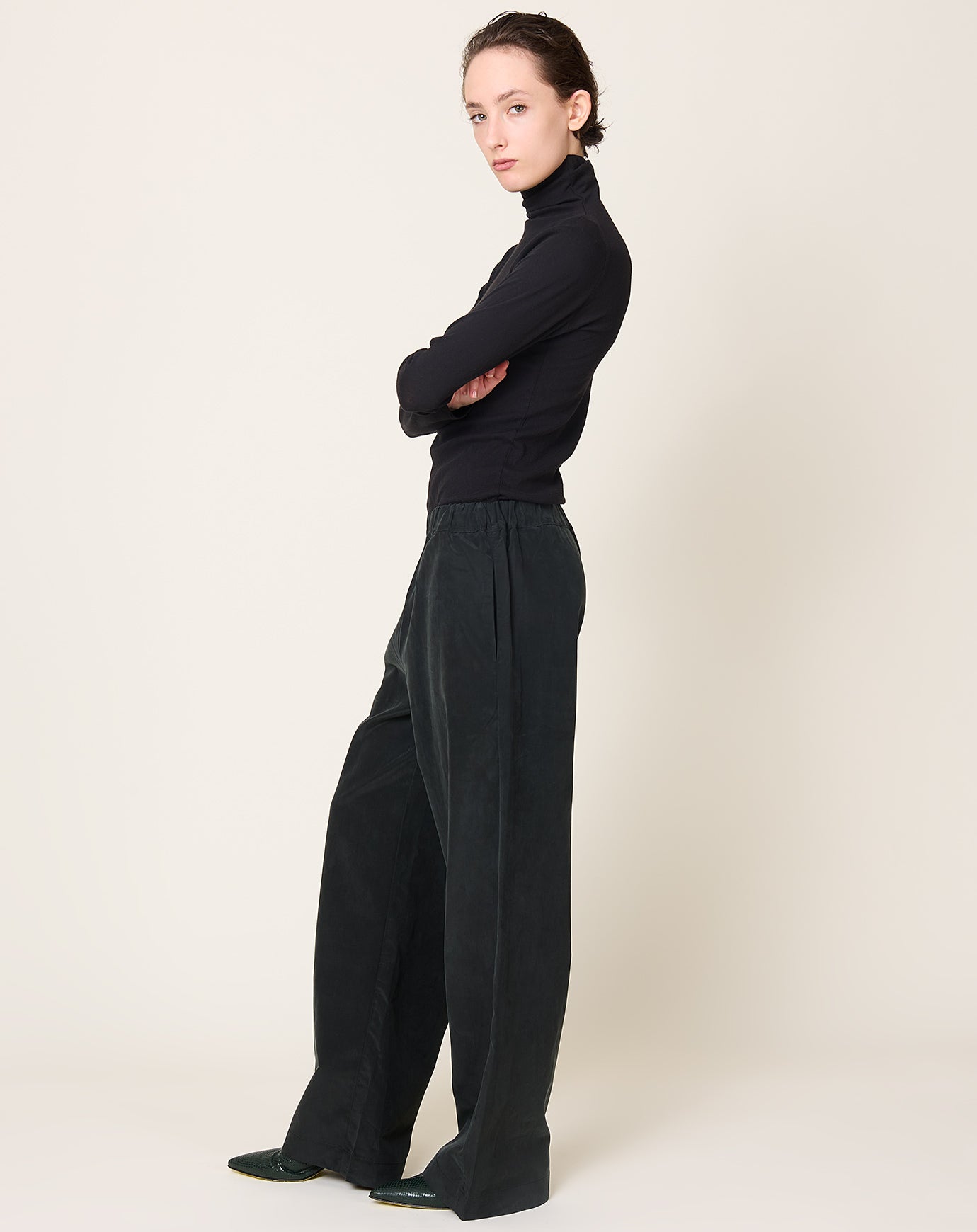 Black Crane Straight Pants in Black