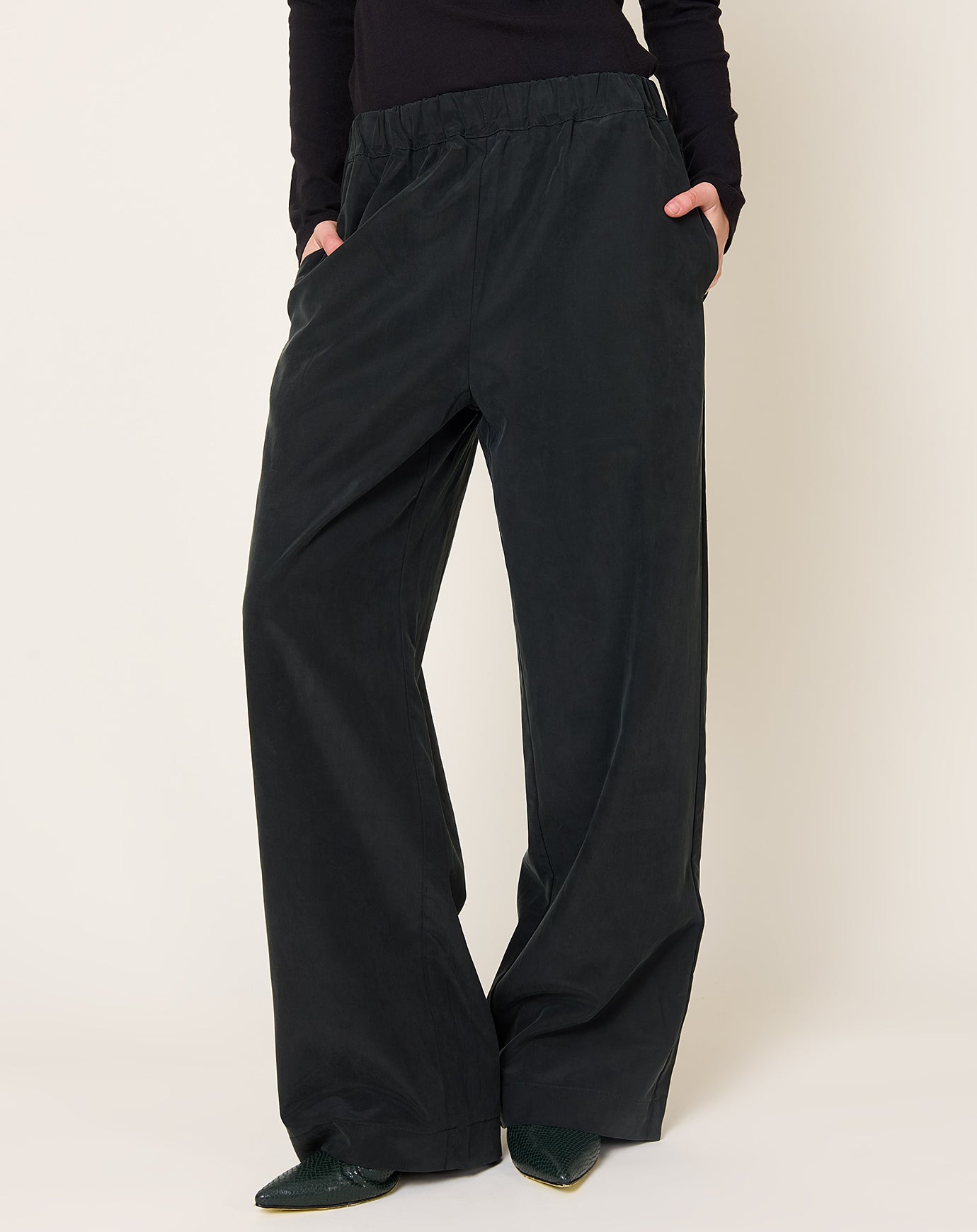 Black Crane Straight Pants in Black