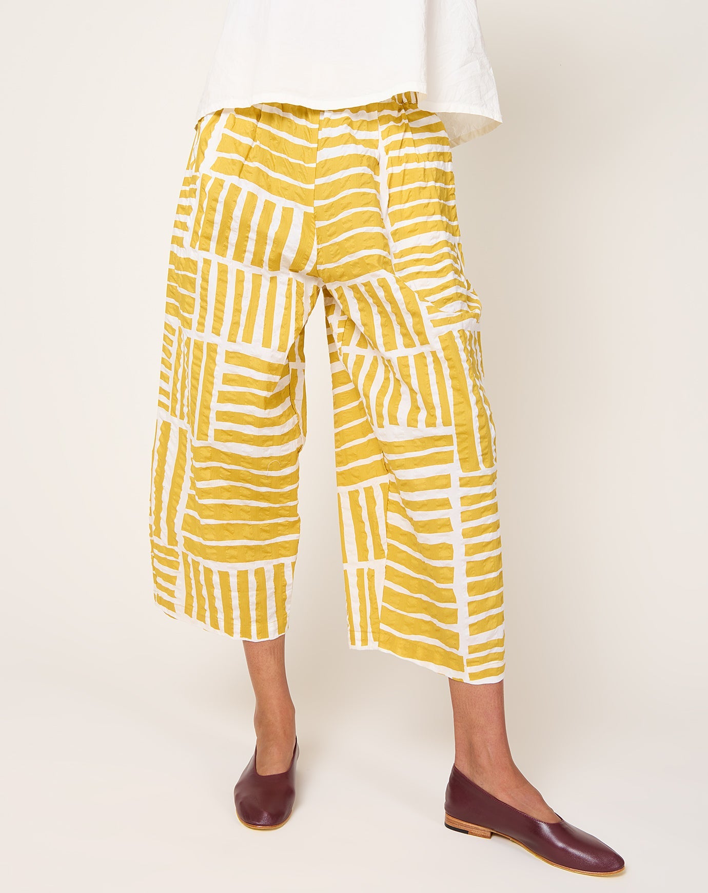 Black Crane Print Wide Pants in Gold