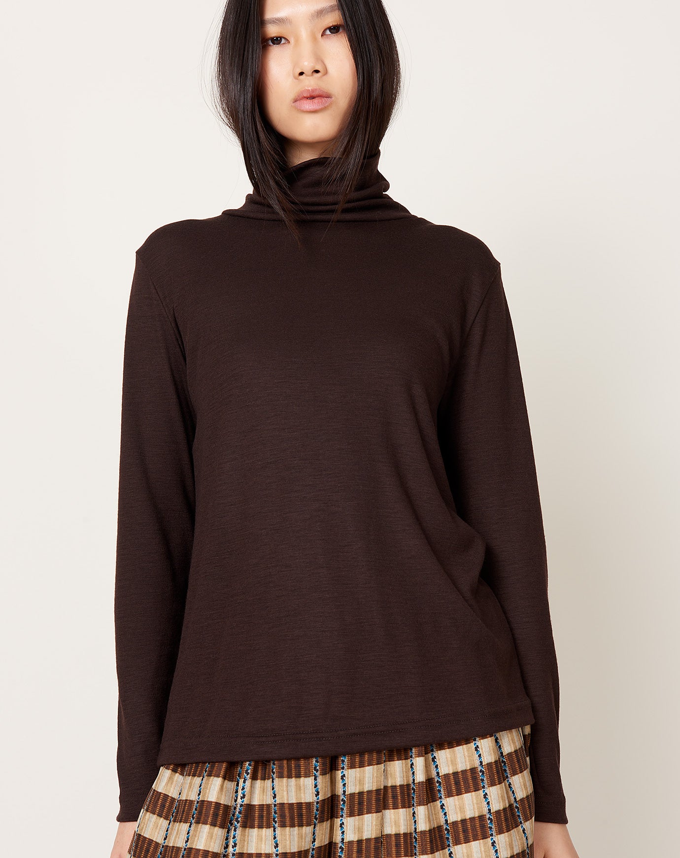 Black Crane Wool Turtleneck in Cacao