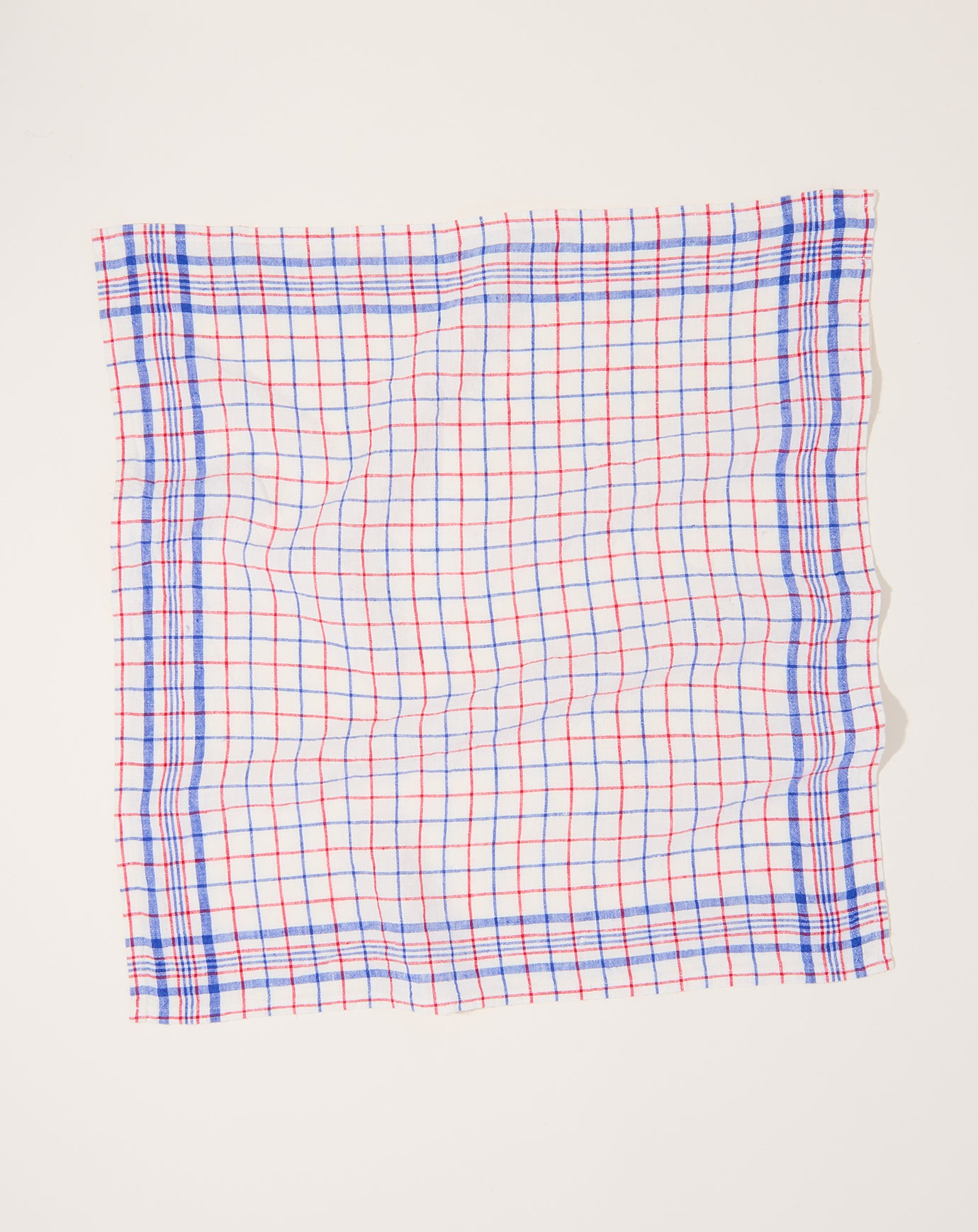 Caravan Bistro Check Napkins in Blue  & Red, Set of Four