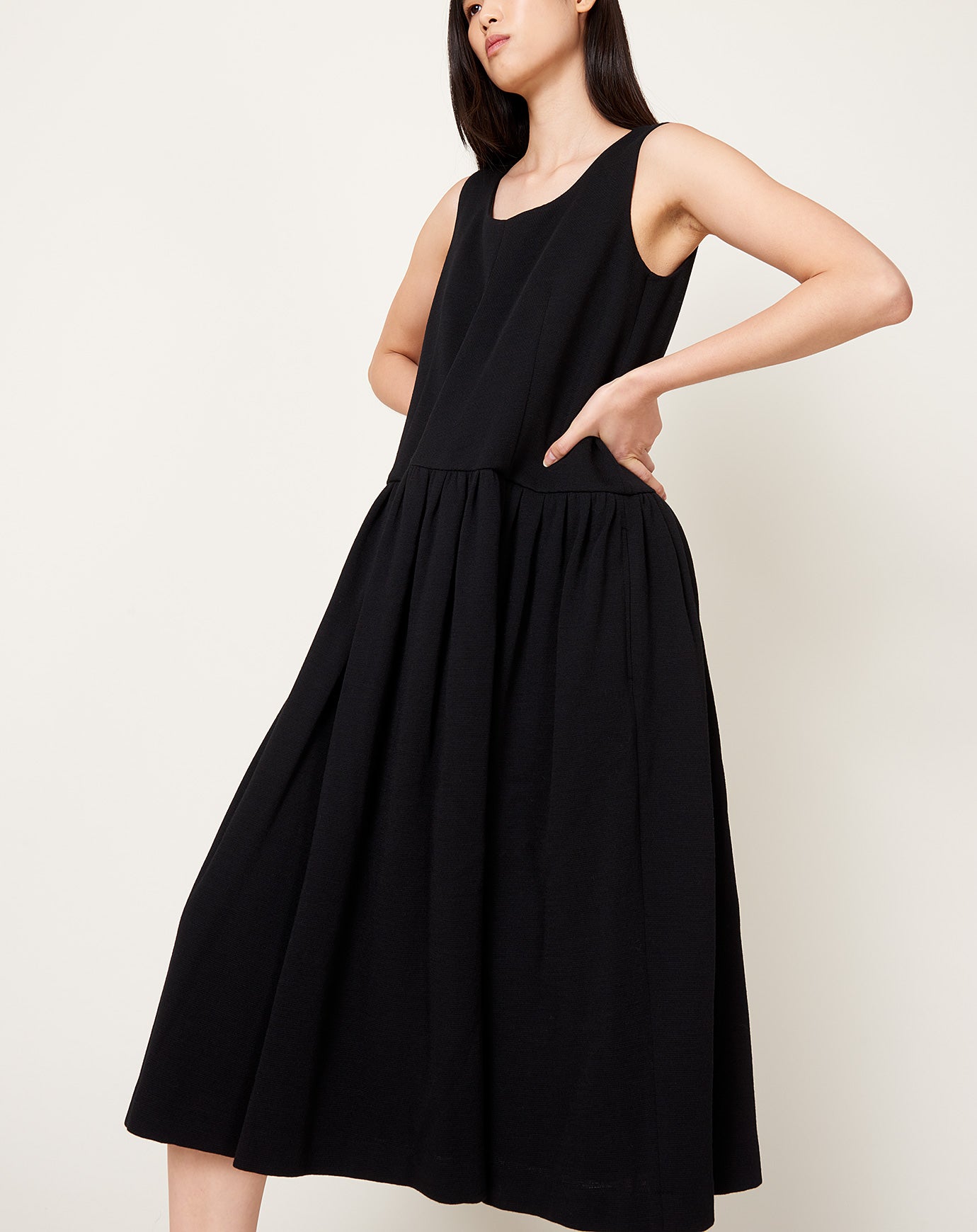 Comme des Garçons Comme des Garçons Sleeveless Pleat Dress in Black