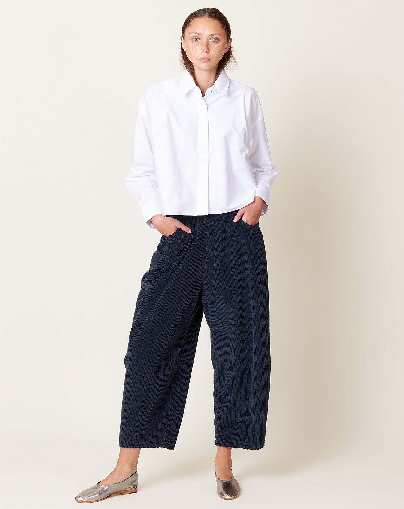 Cordera Corduroy Baggy Pants in Dark Navy