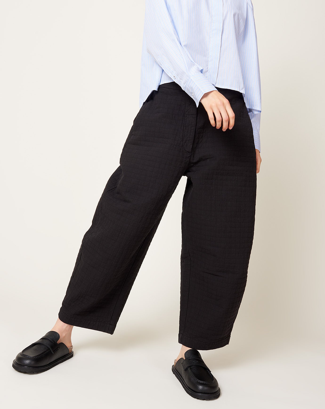 Cordera Padded Curved Pants in Black