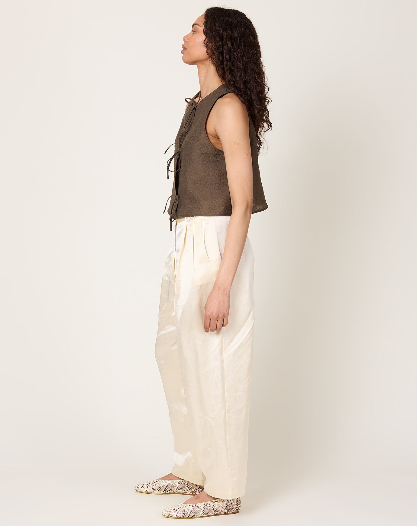 Cordera Satin Masculine Pants in Marfil