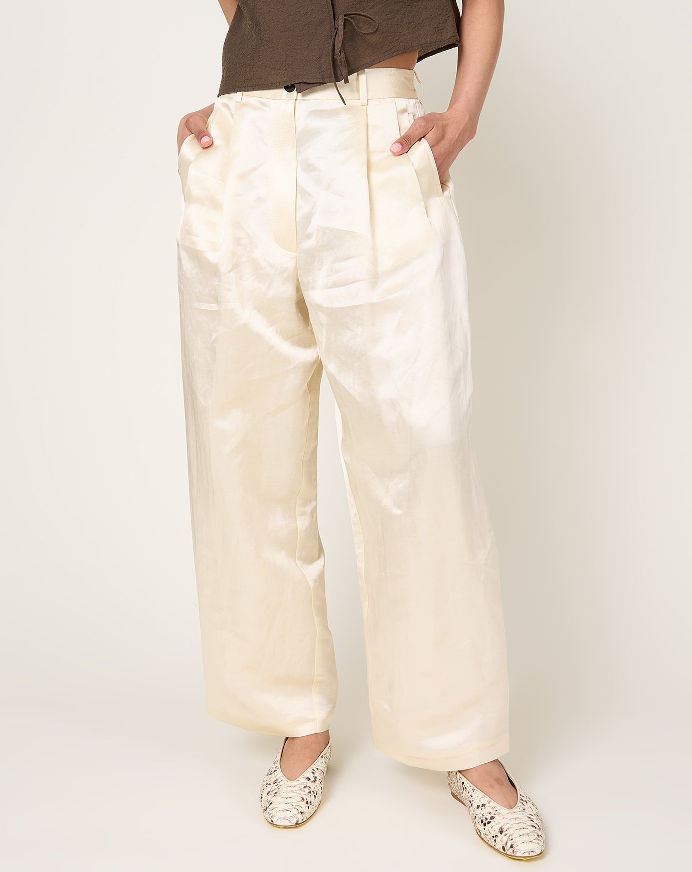 Cordera Satin Masculine Pants in Marfil