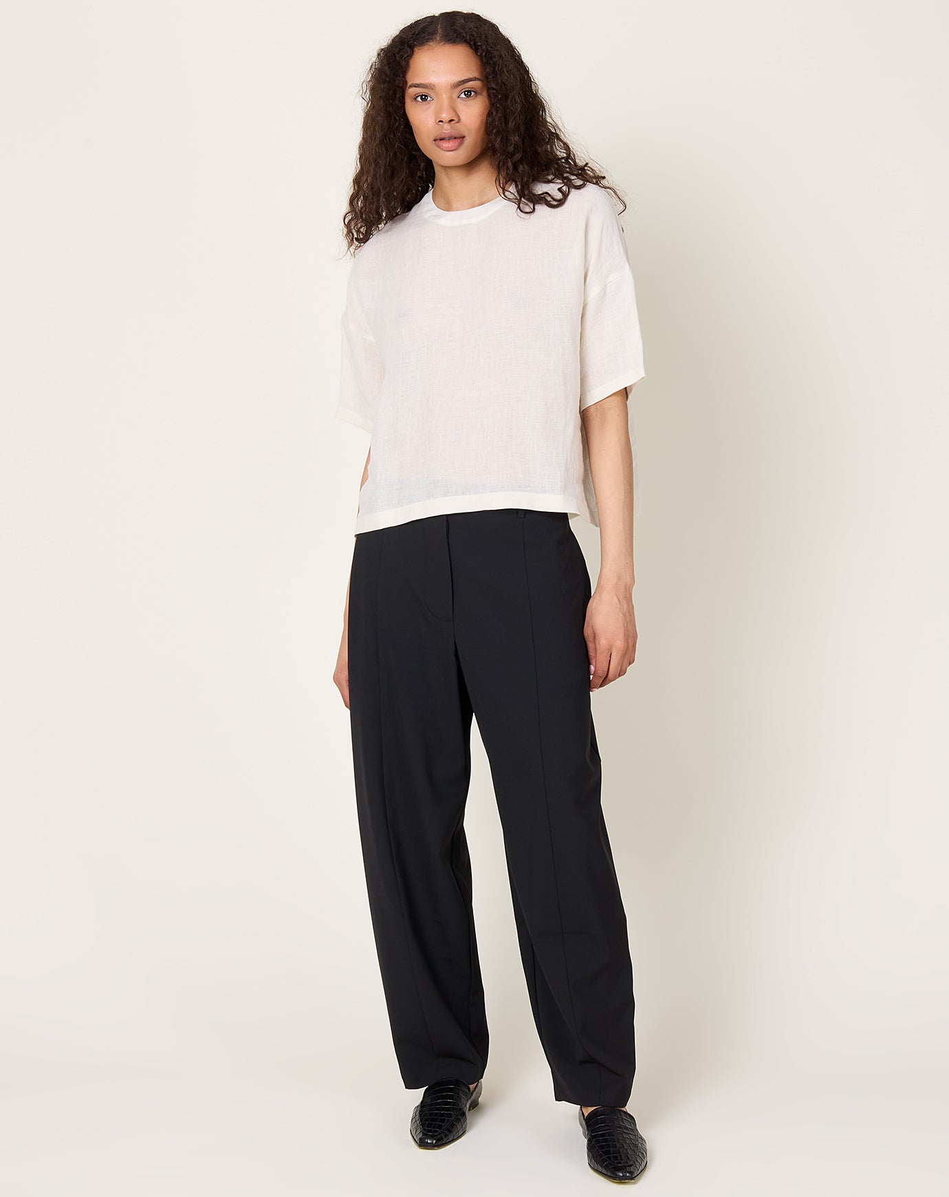 Cordera Tailored Barrel Pants in Black